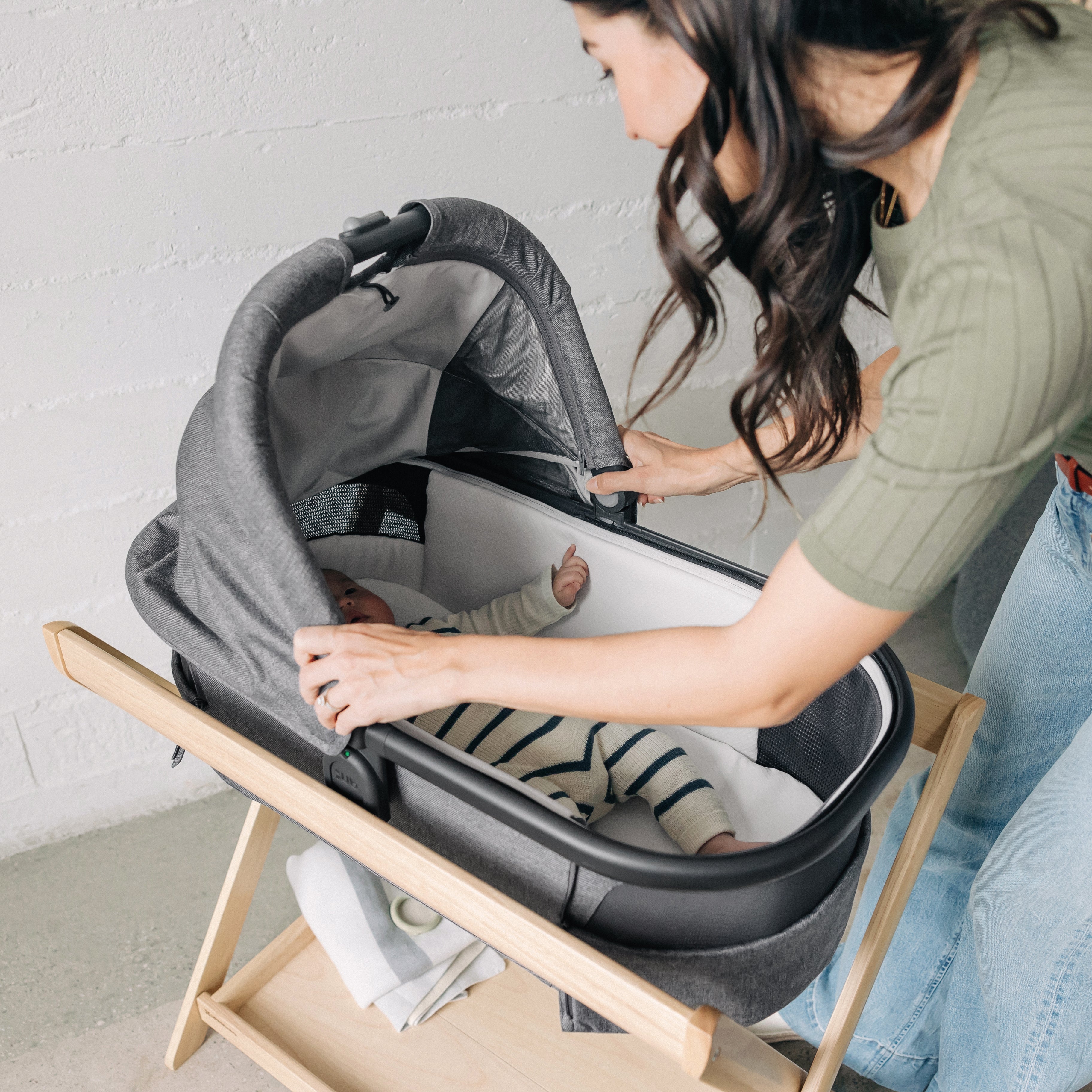 Bassinet Stand E6193