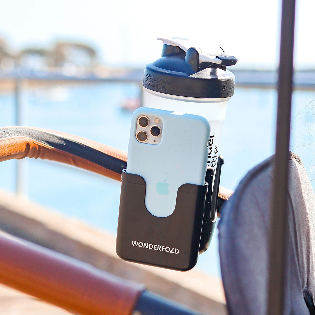2-in-1 Cup & Phone Holder for Wagons E28251