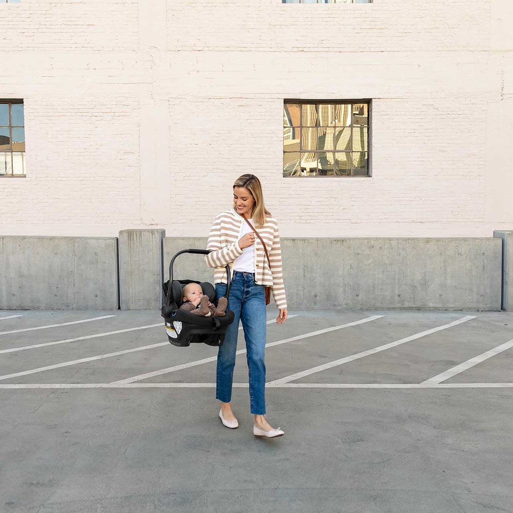 Infant Car Seat B36550