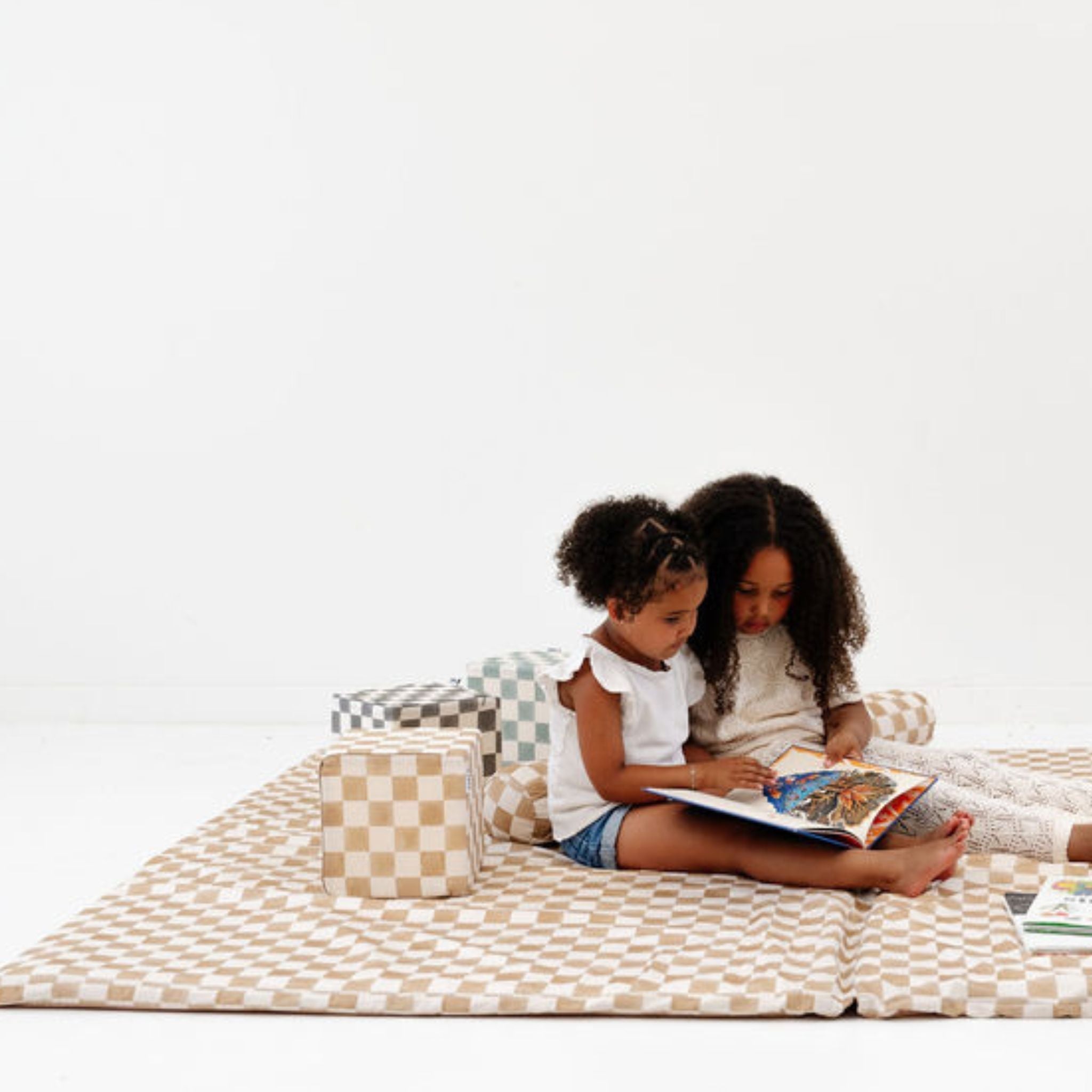 Checker Toffee Play Cube N437489