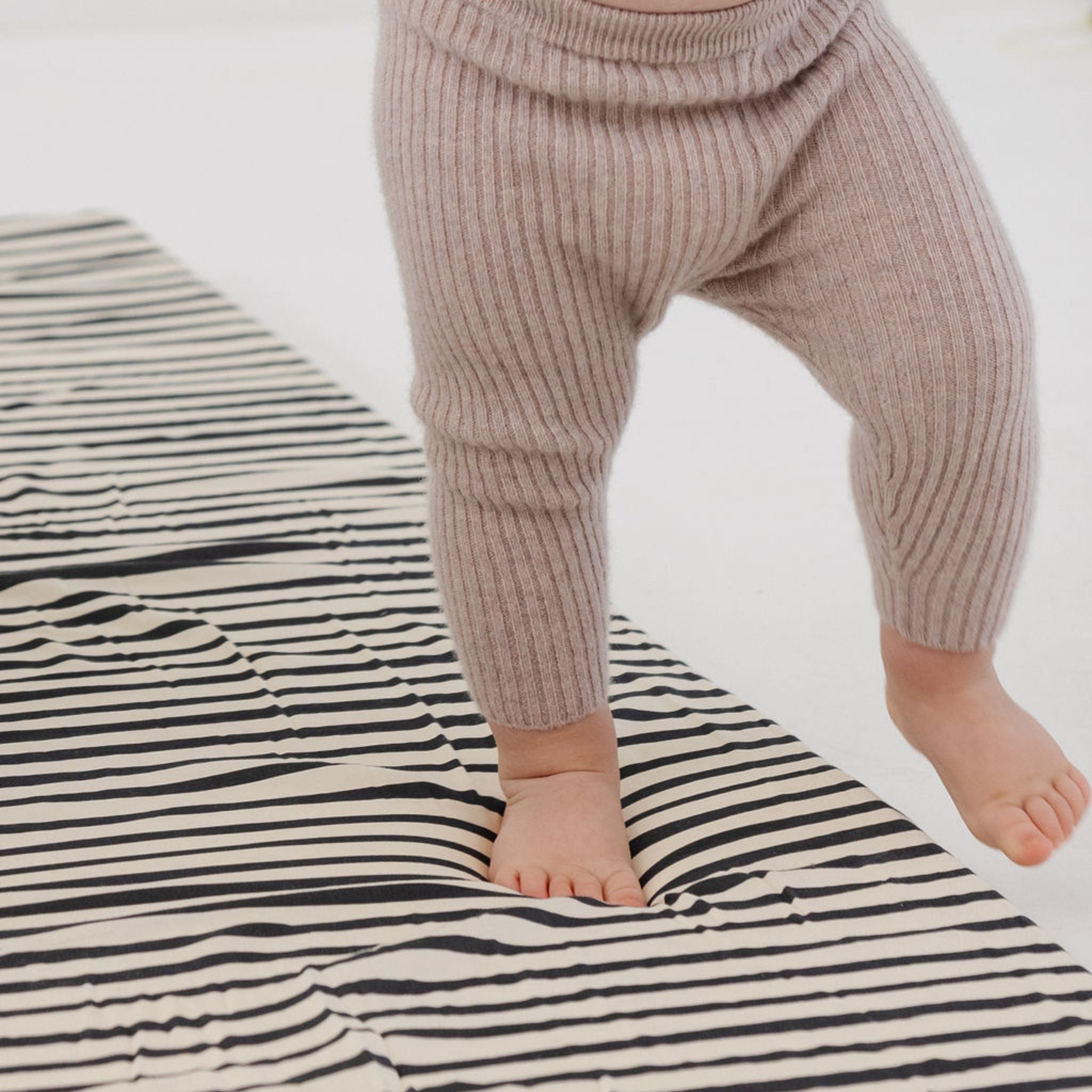 Organic Cotton Striped Kids Mat V185