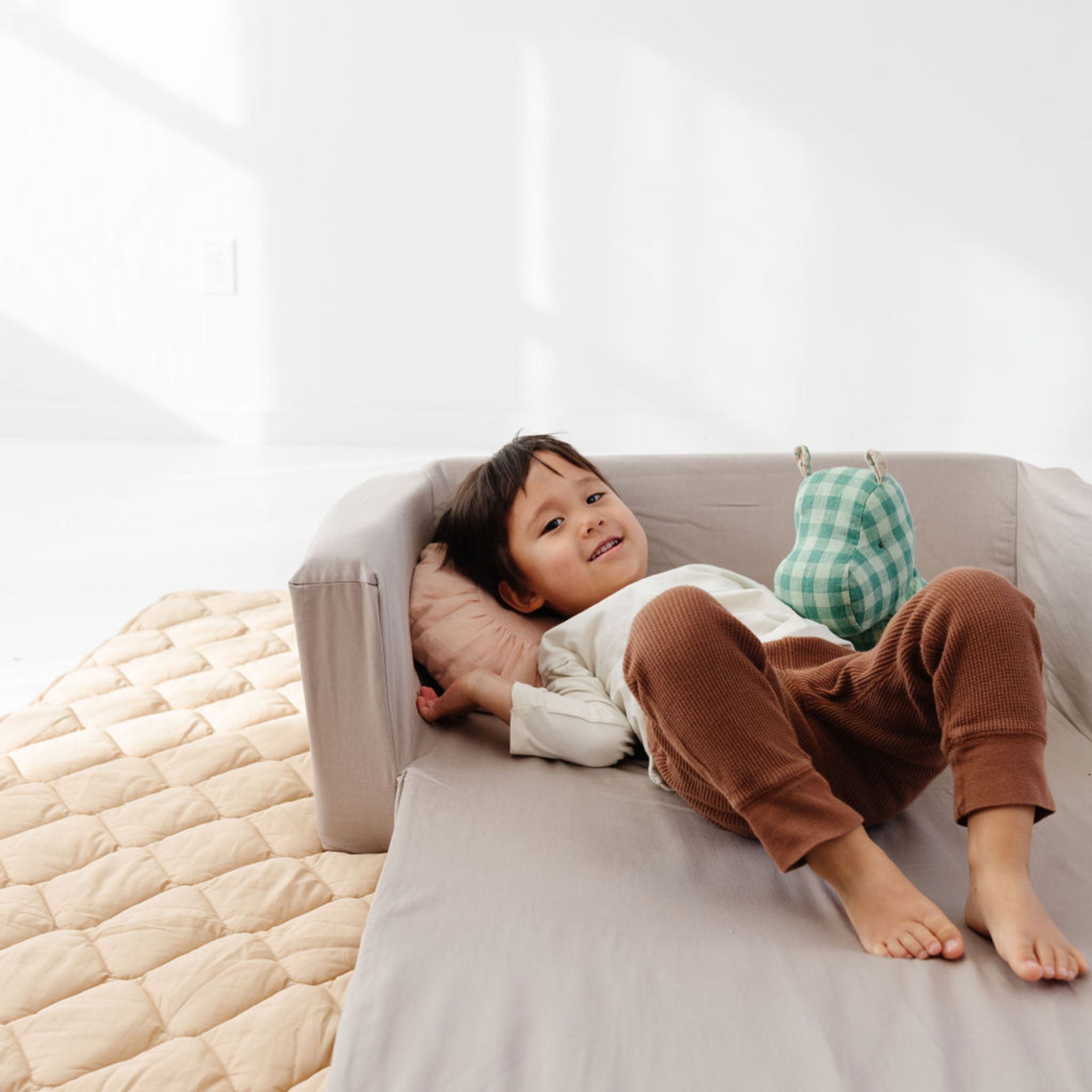 Cloud Play Couch C44509