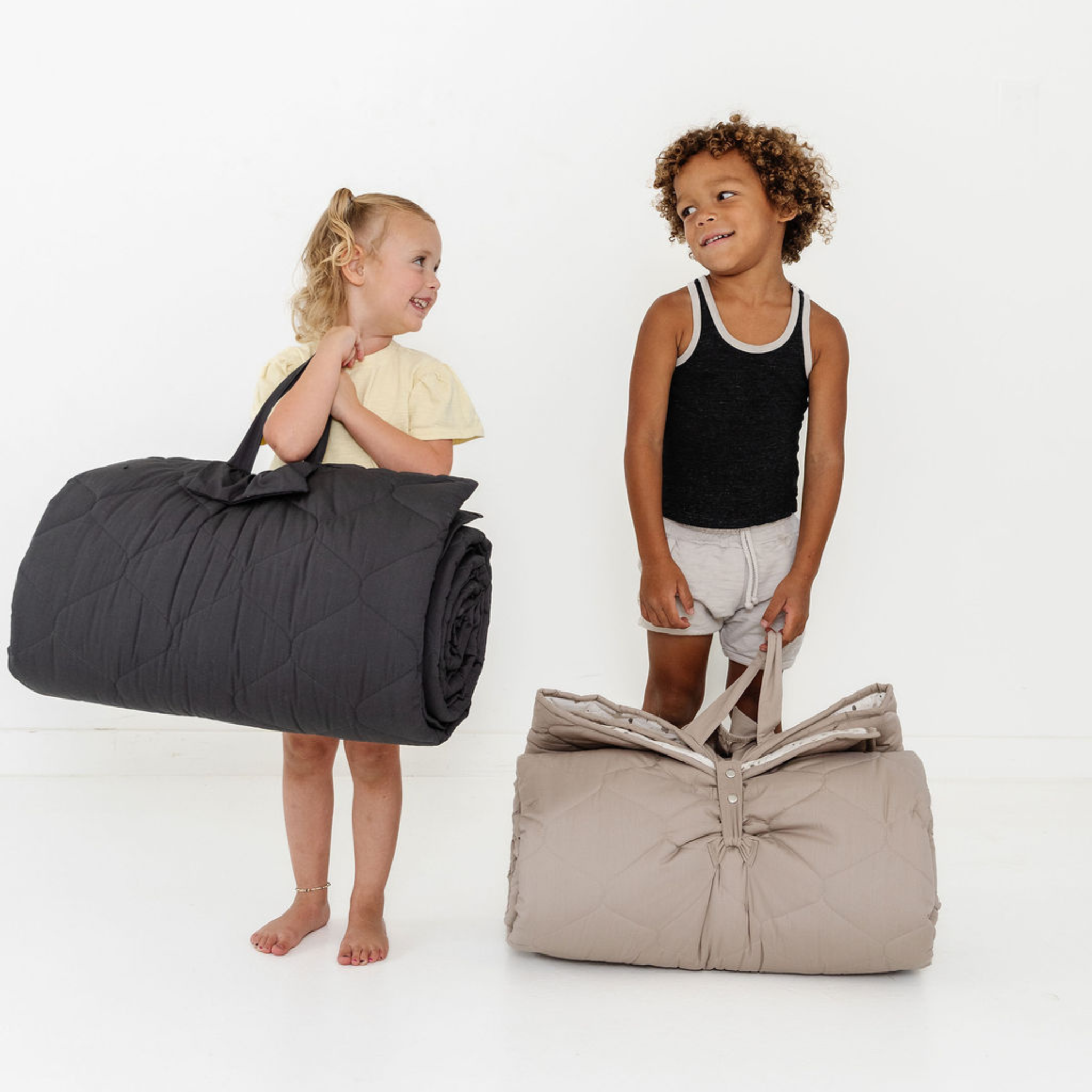 Terrazzo Chalk Picnic Blanket Q189
