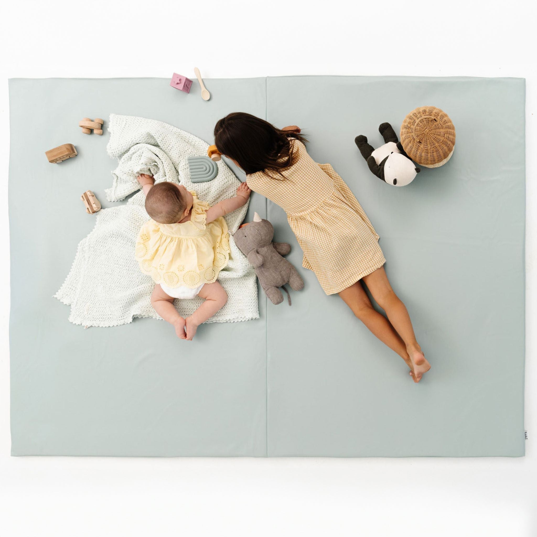 Vegan Leather Mat W389515