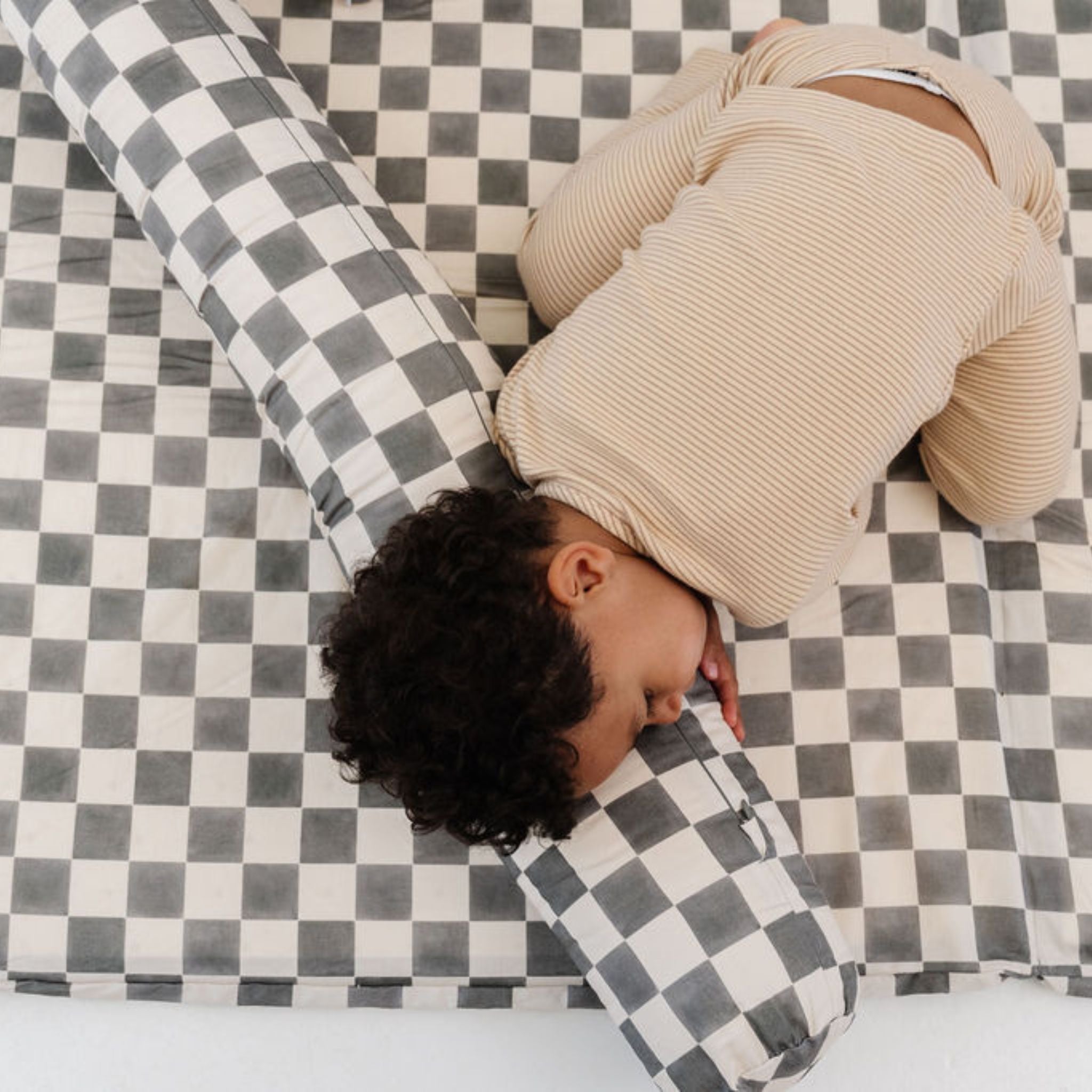 Checker Pepper Support Pillow N567