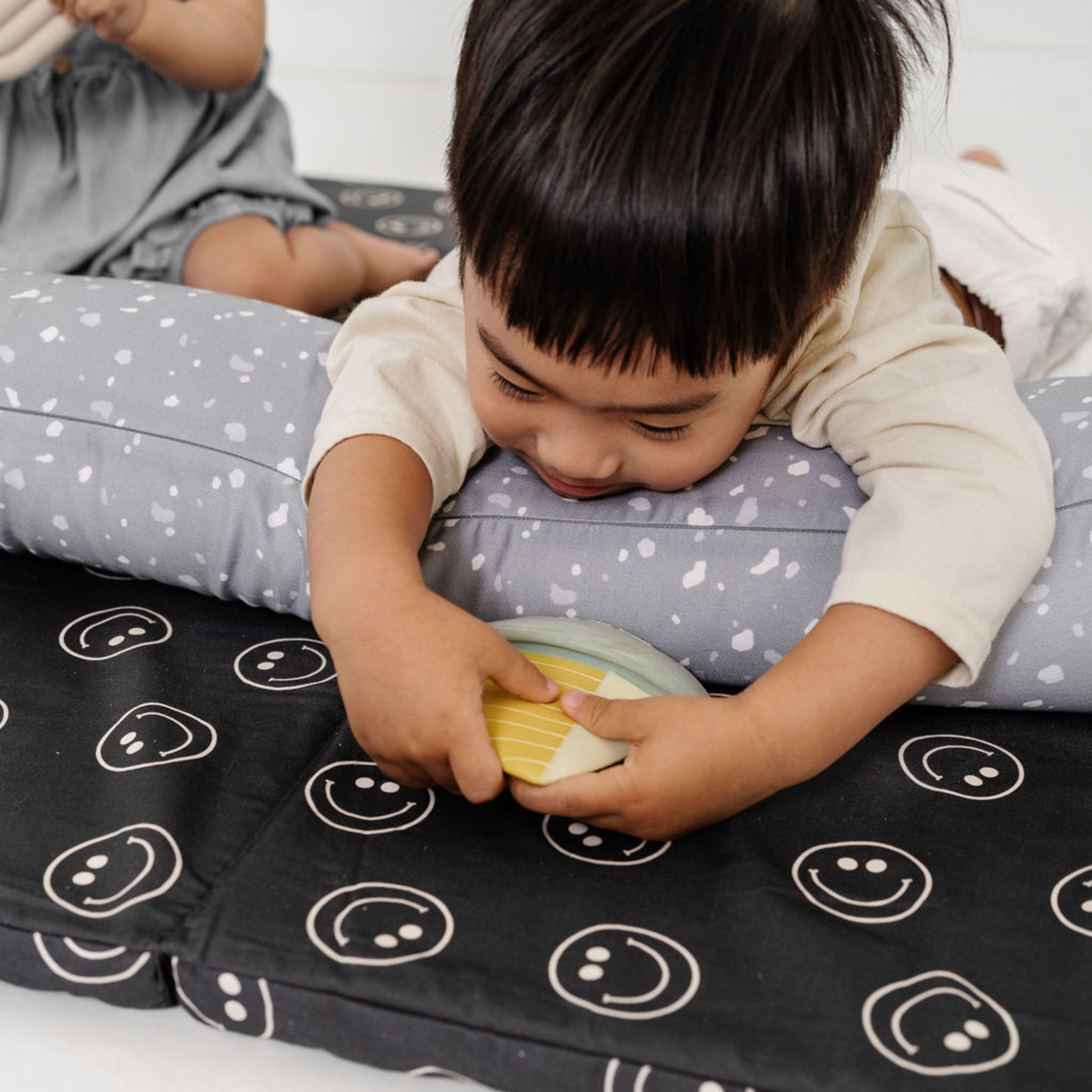 Terrazzo Slate Support Pillow J879