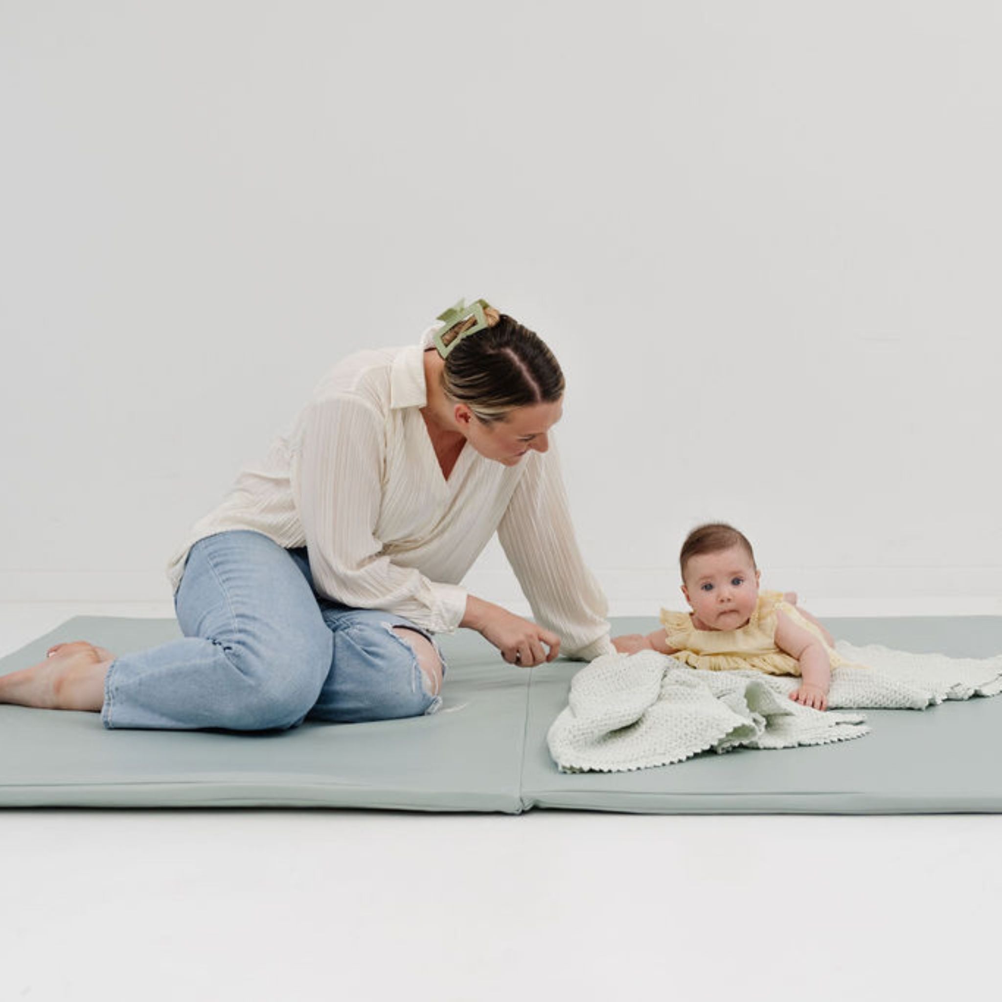 Vegan Leather Mat W389515
