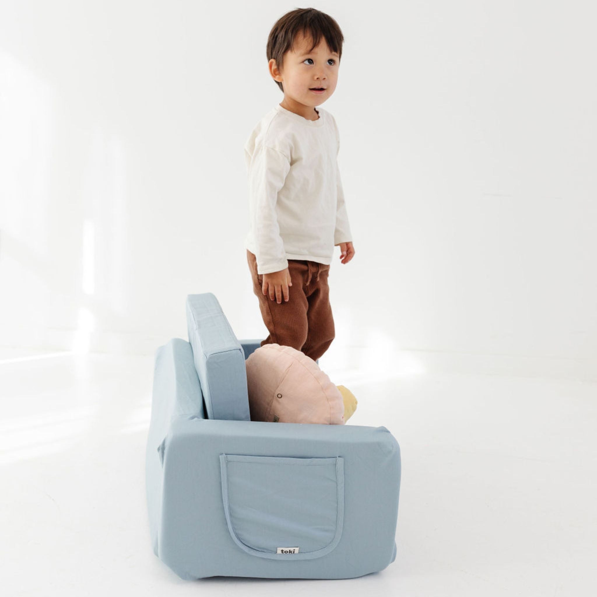 Kids Breeze Play Couch M70657