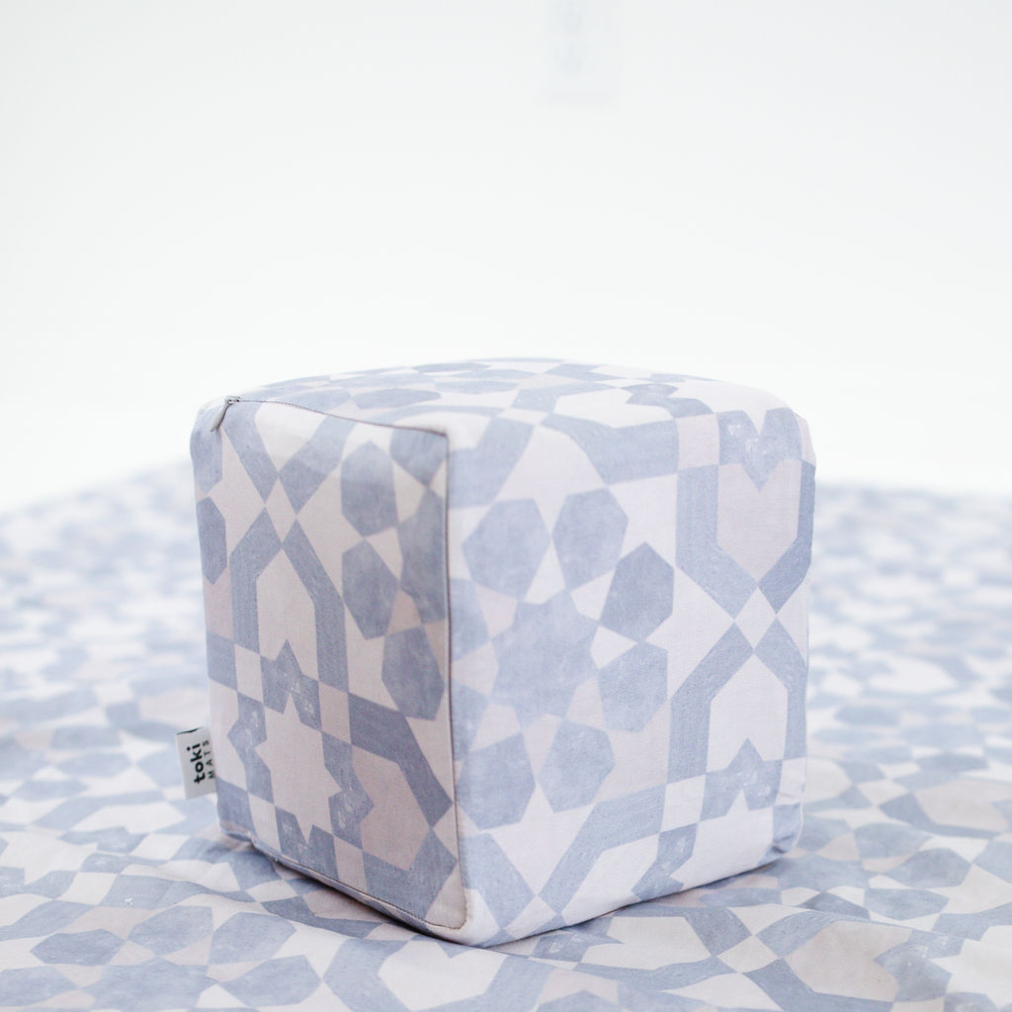 Blue Tile Play Cube V847490