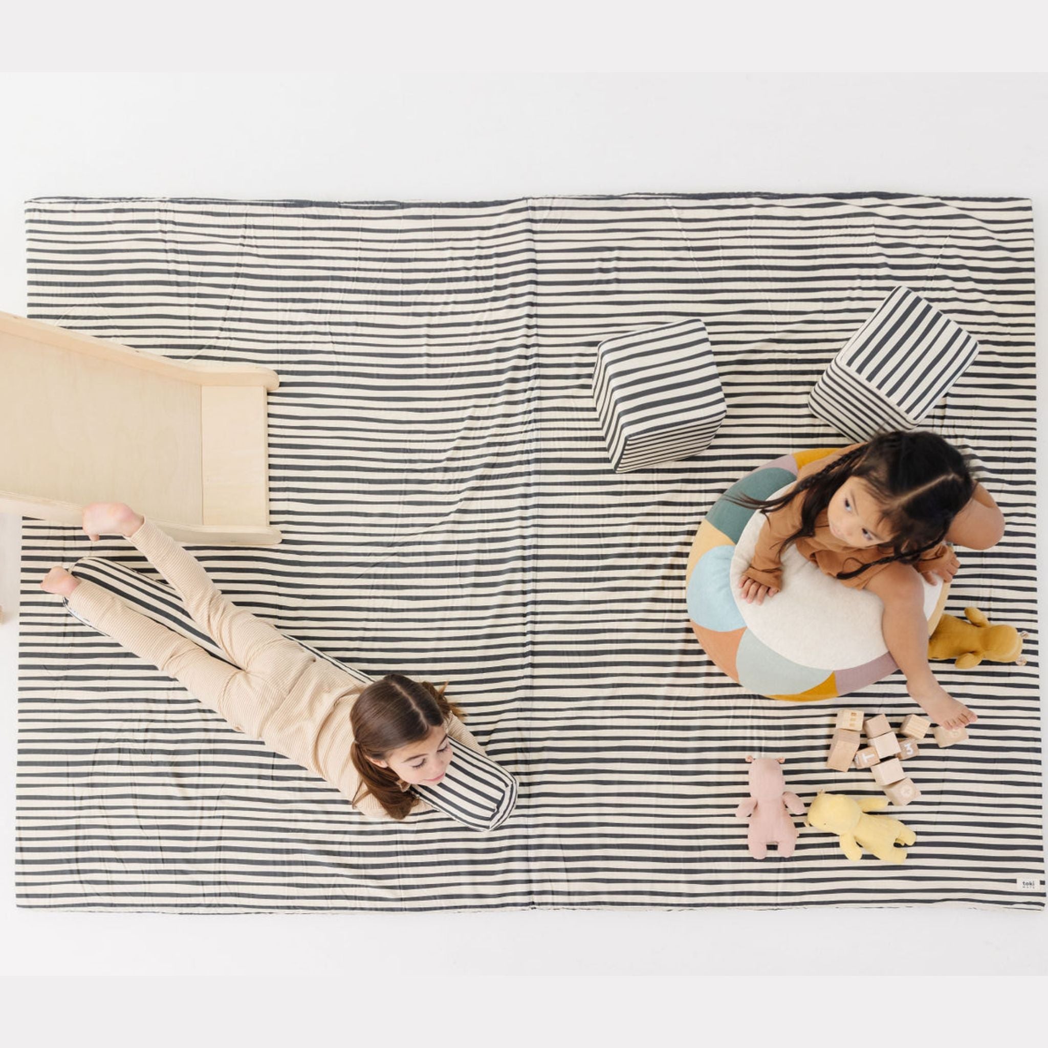 Organic Cotton Striped Kids Mat V185
