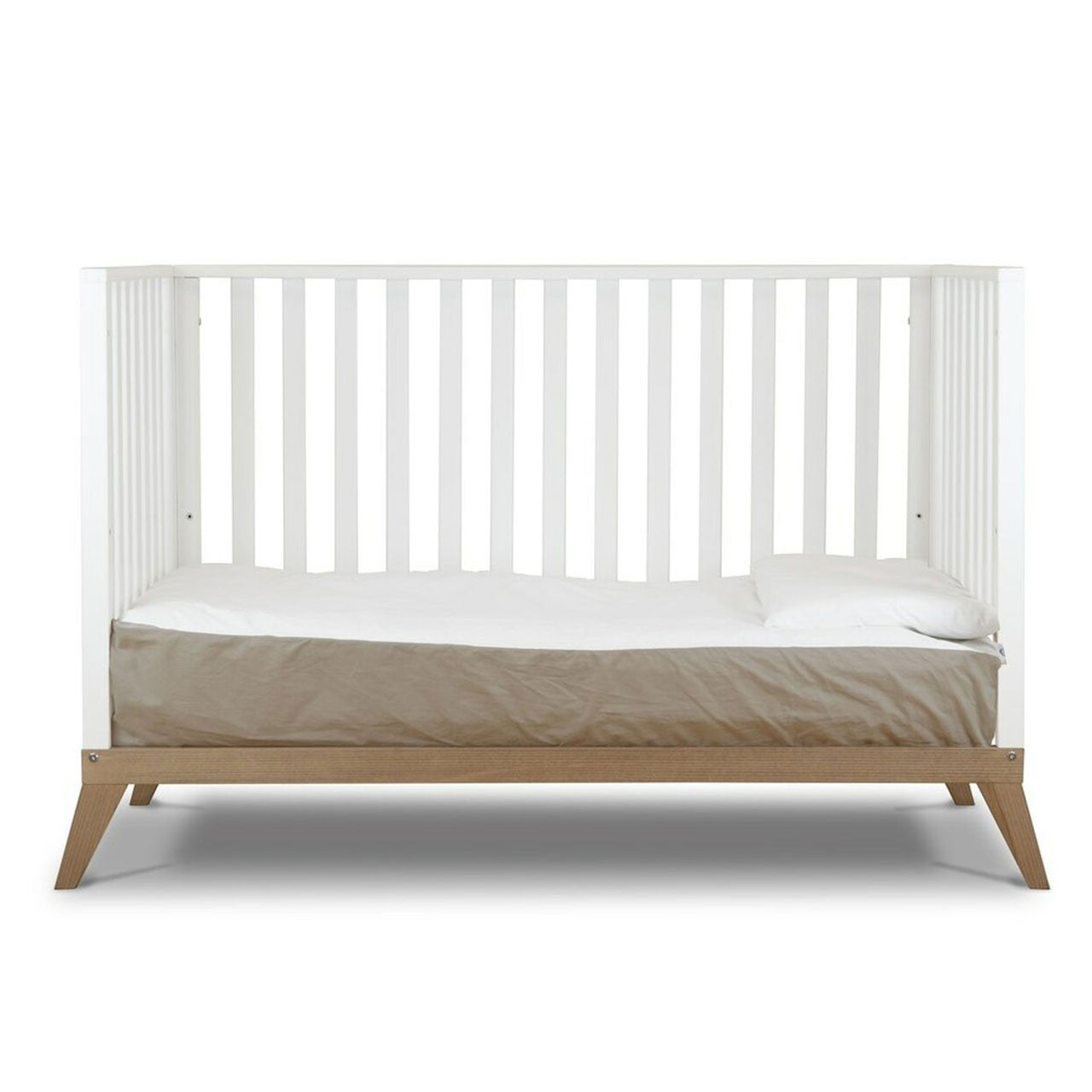 Classico Crib K9187