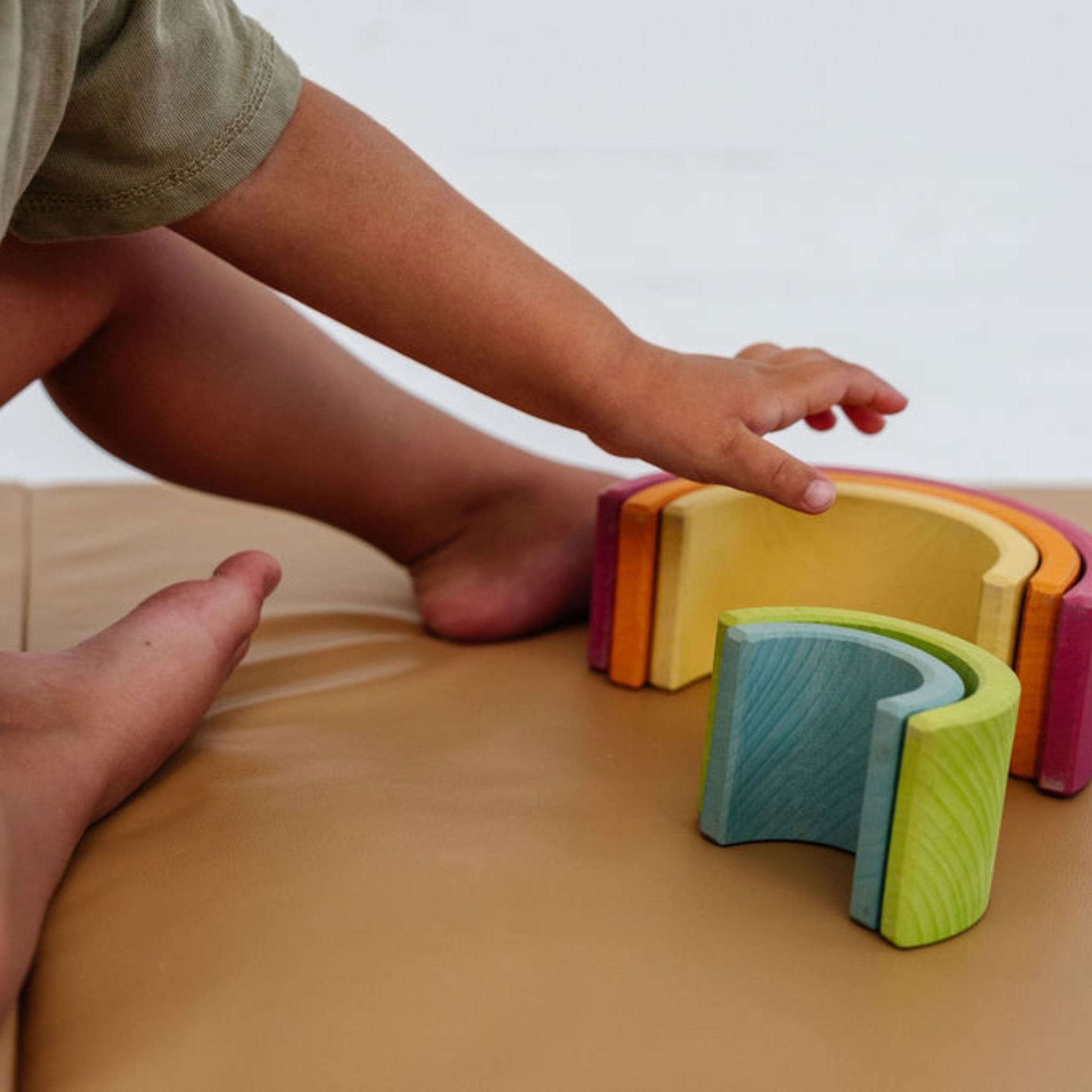 Kids Sand Vegan Leather Mat M42397