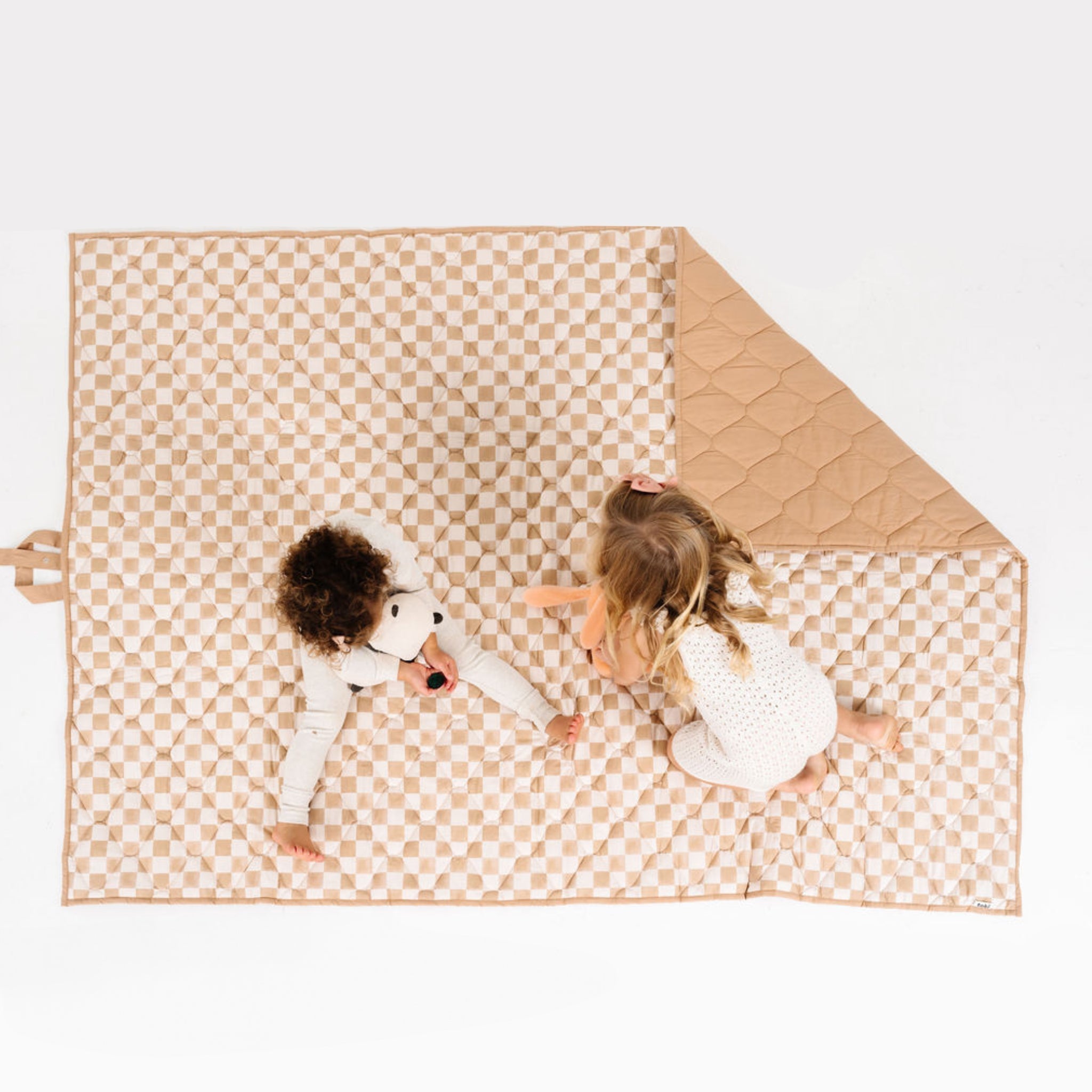 Checker Toffee Picnic Blanket A1514