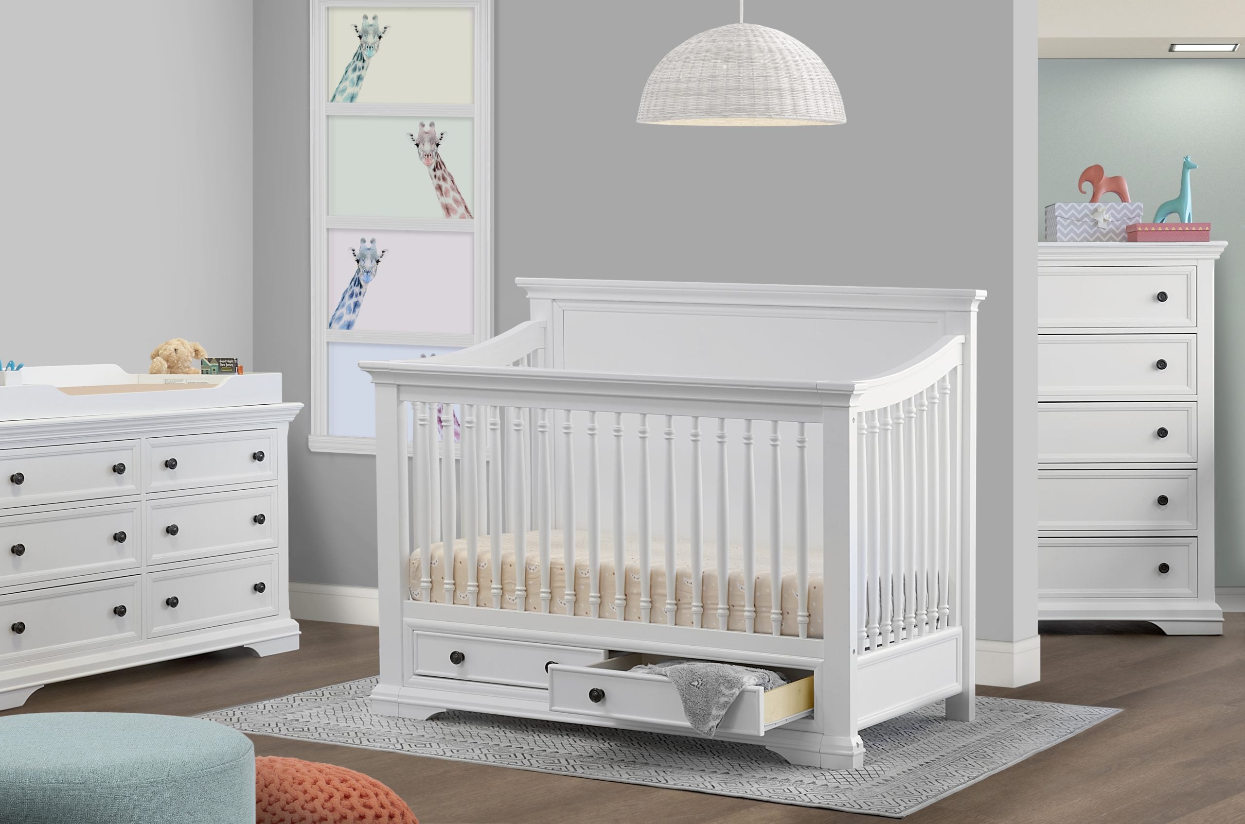5 Drawer Dresser - White F784