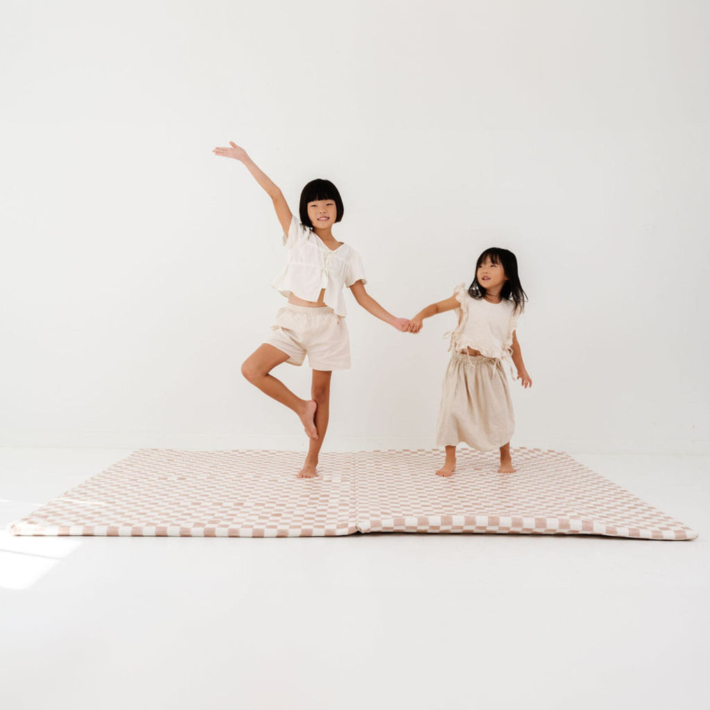 Vegan Leather Checker Mat Z831