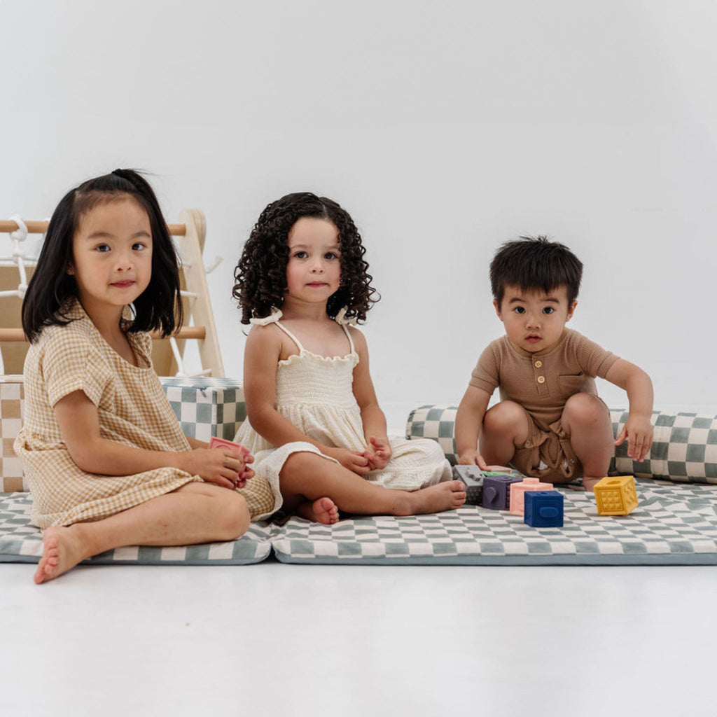 Organic Cotton Checker Play Mat A9584