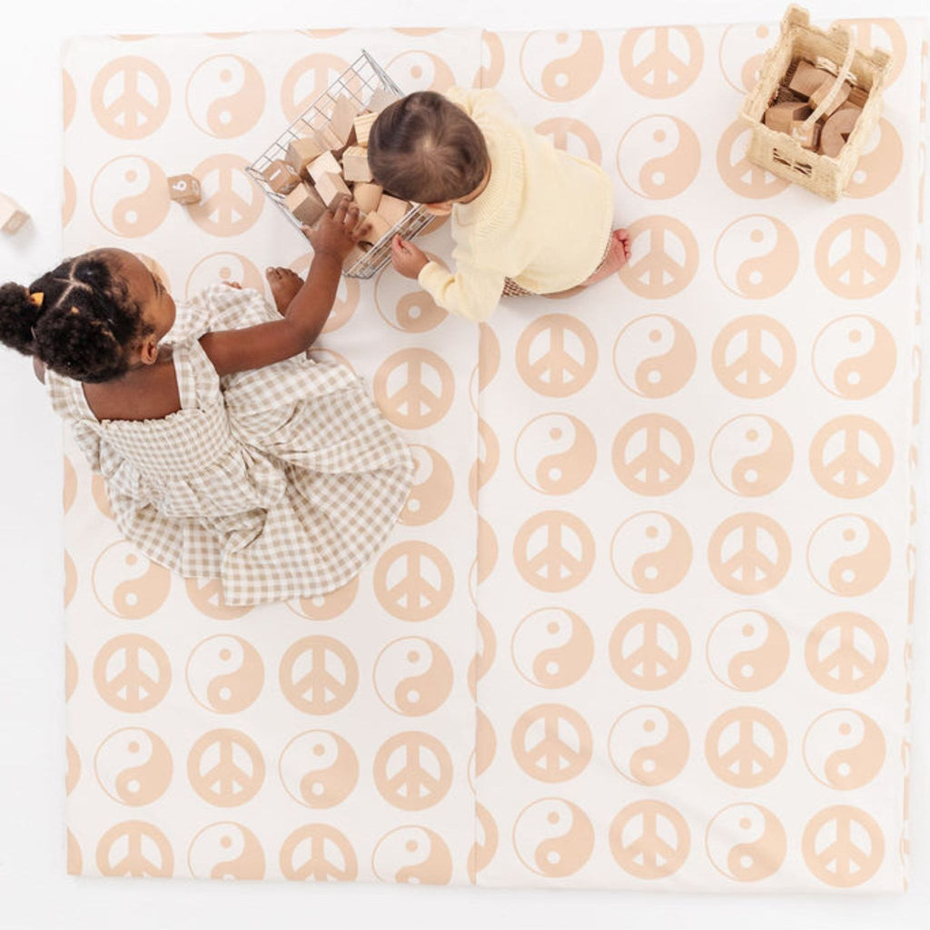 Vegan Leather Mat F47169
