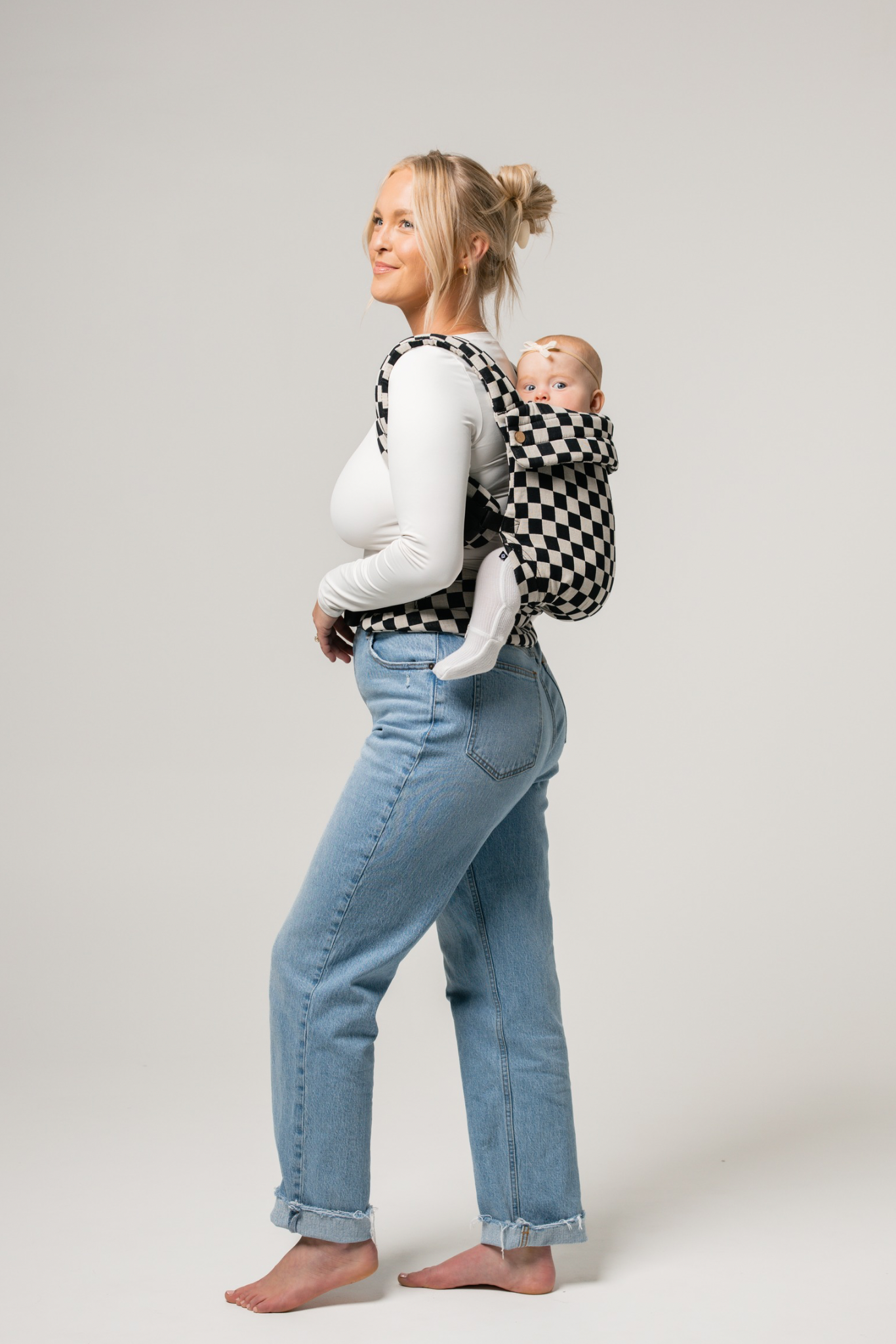 Monarch Carrier - Ebony Check P1398
