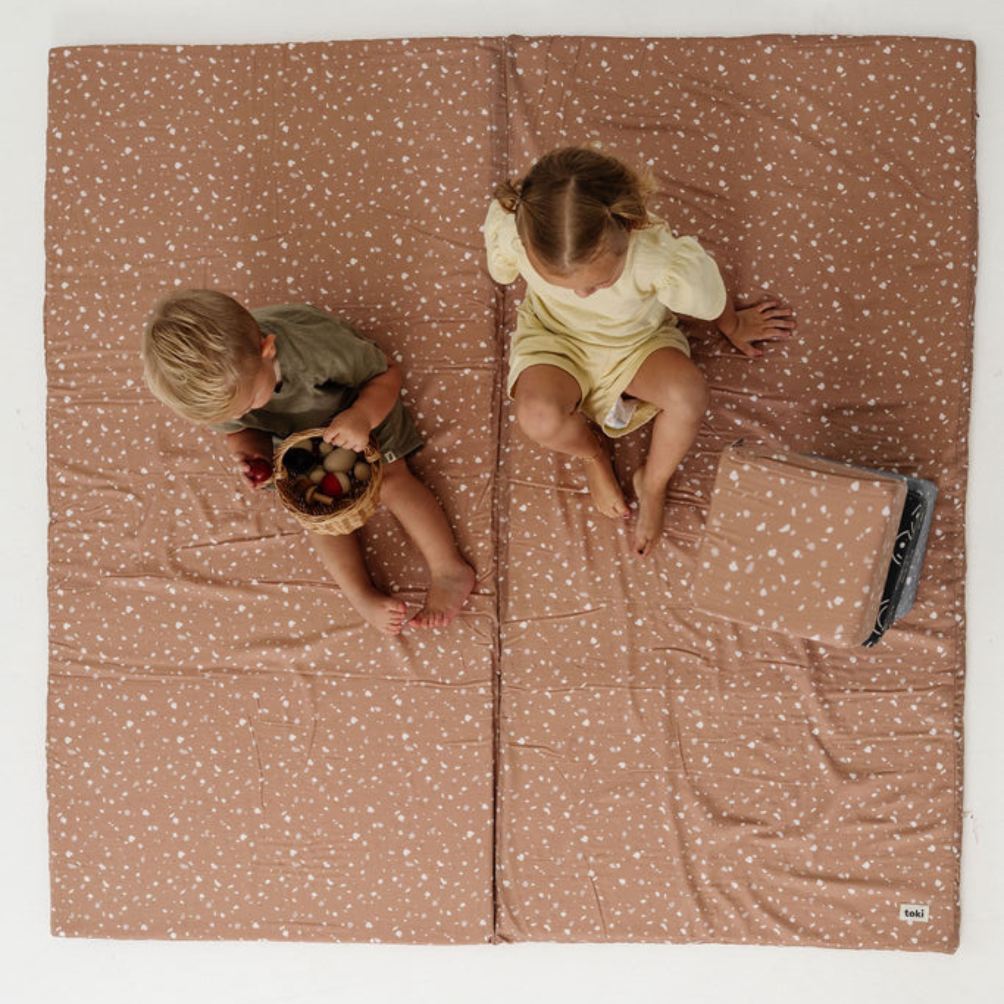 Organic Cotton Terrazzo Play Mat R128