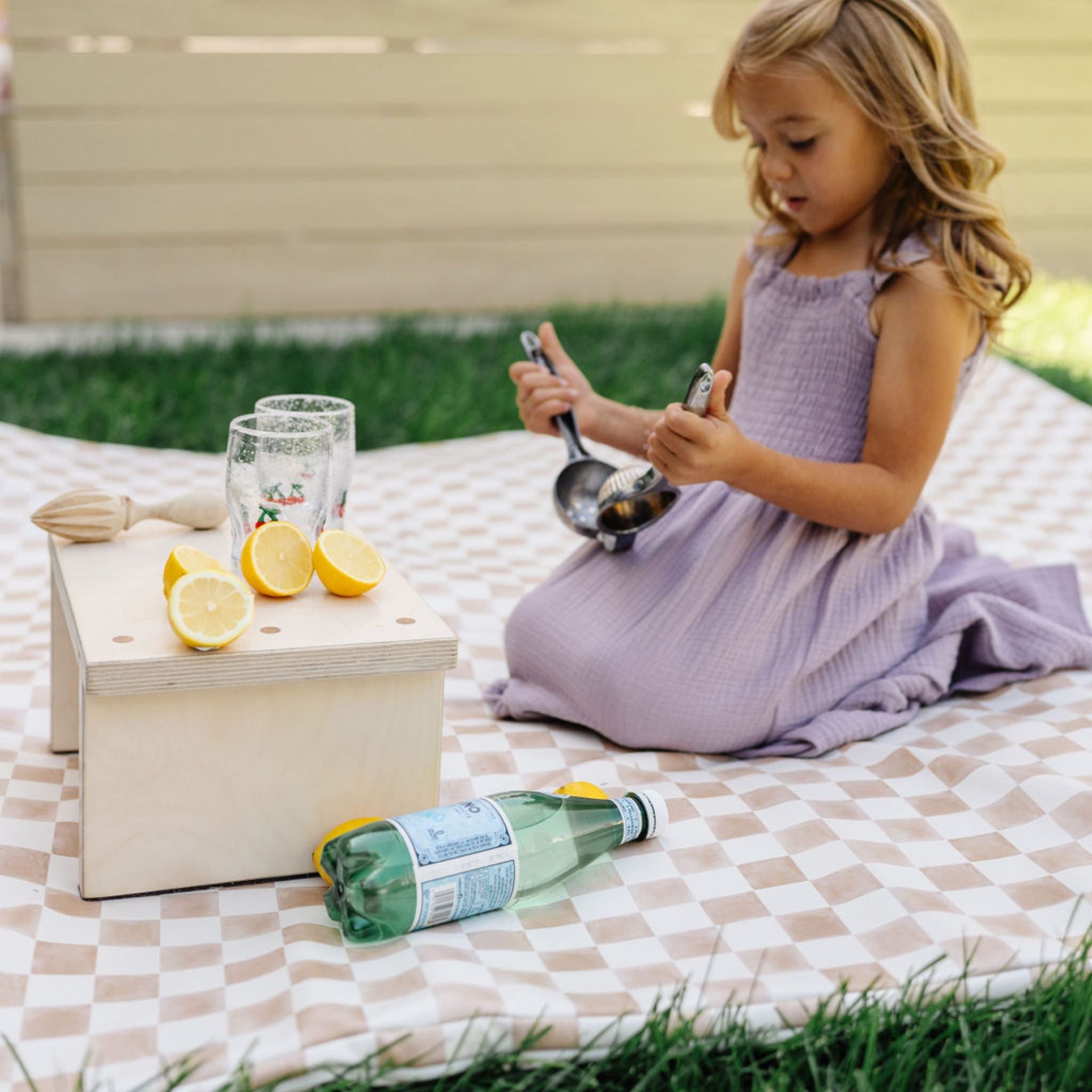 Vegan Leather Checker Mat Z831