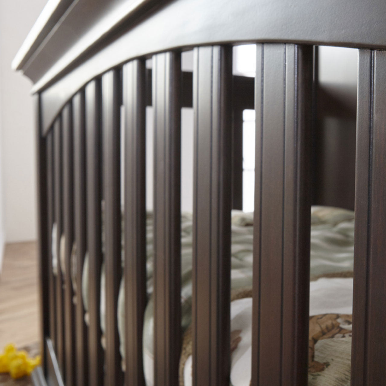 Panel Crib R84813