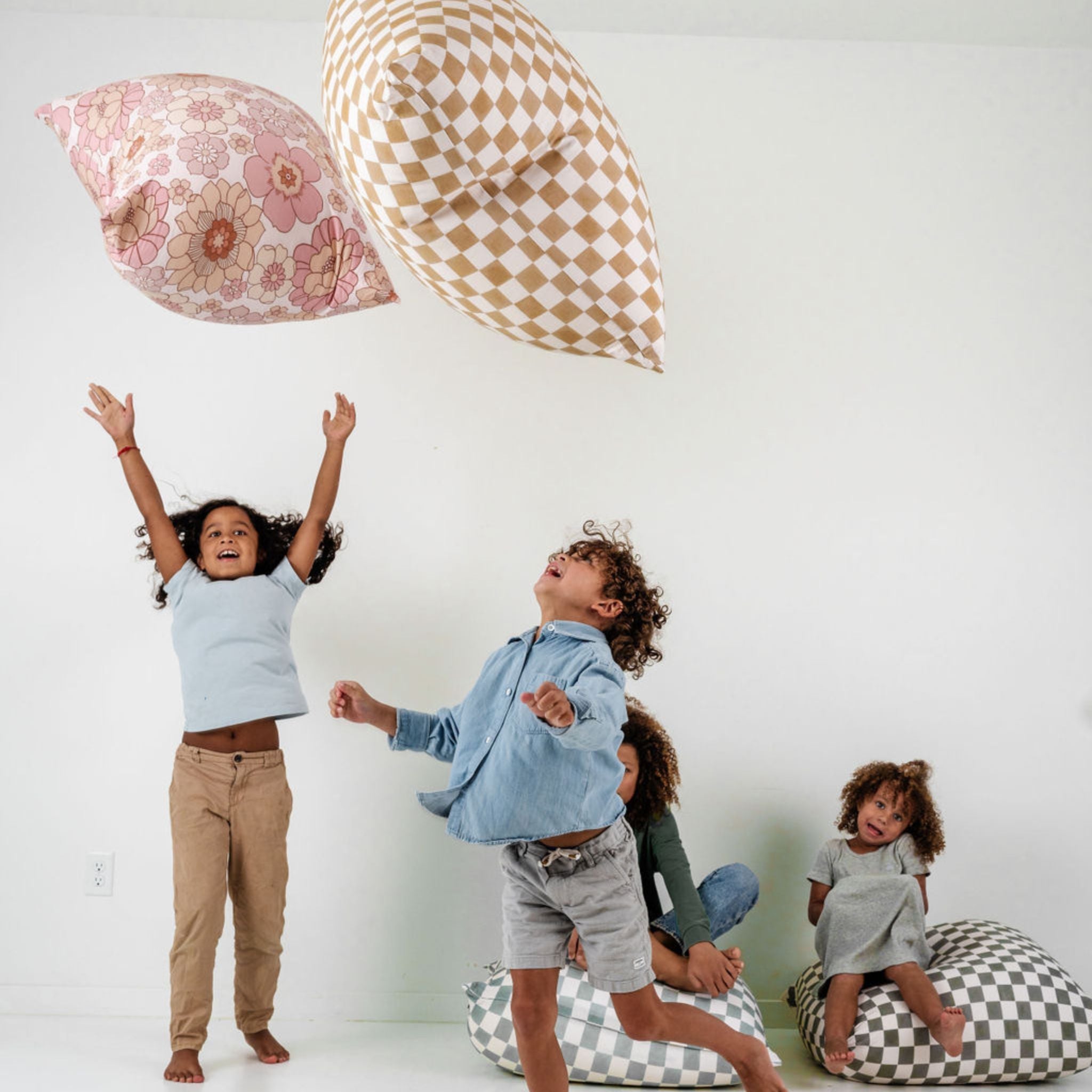 Kids Blooms Bean Bag U654