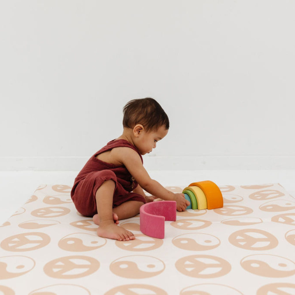 Vegan Leather Mat F47169