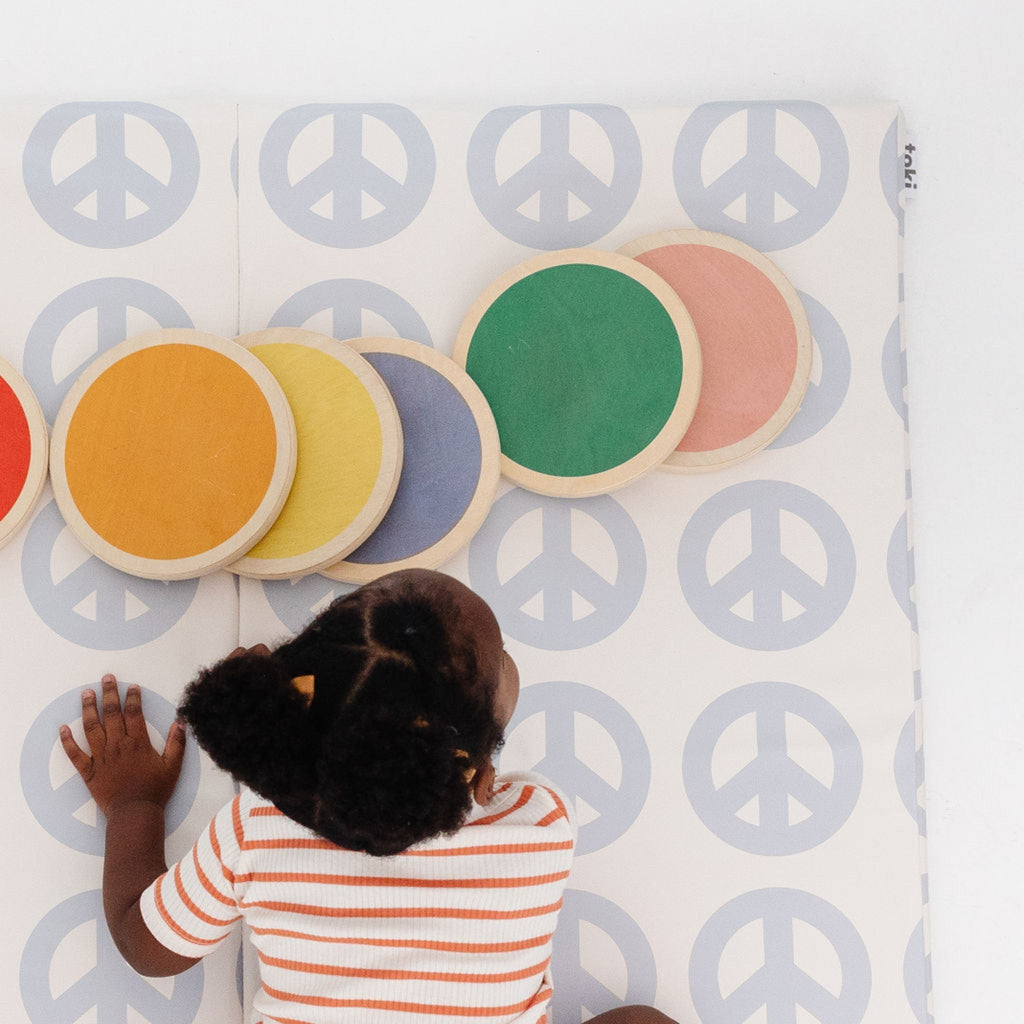 Vegan Leather Peace Sign Mat N8631