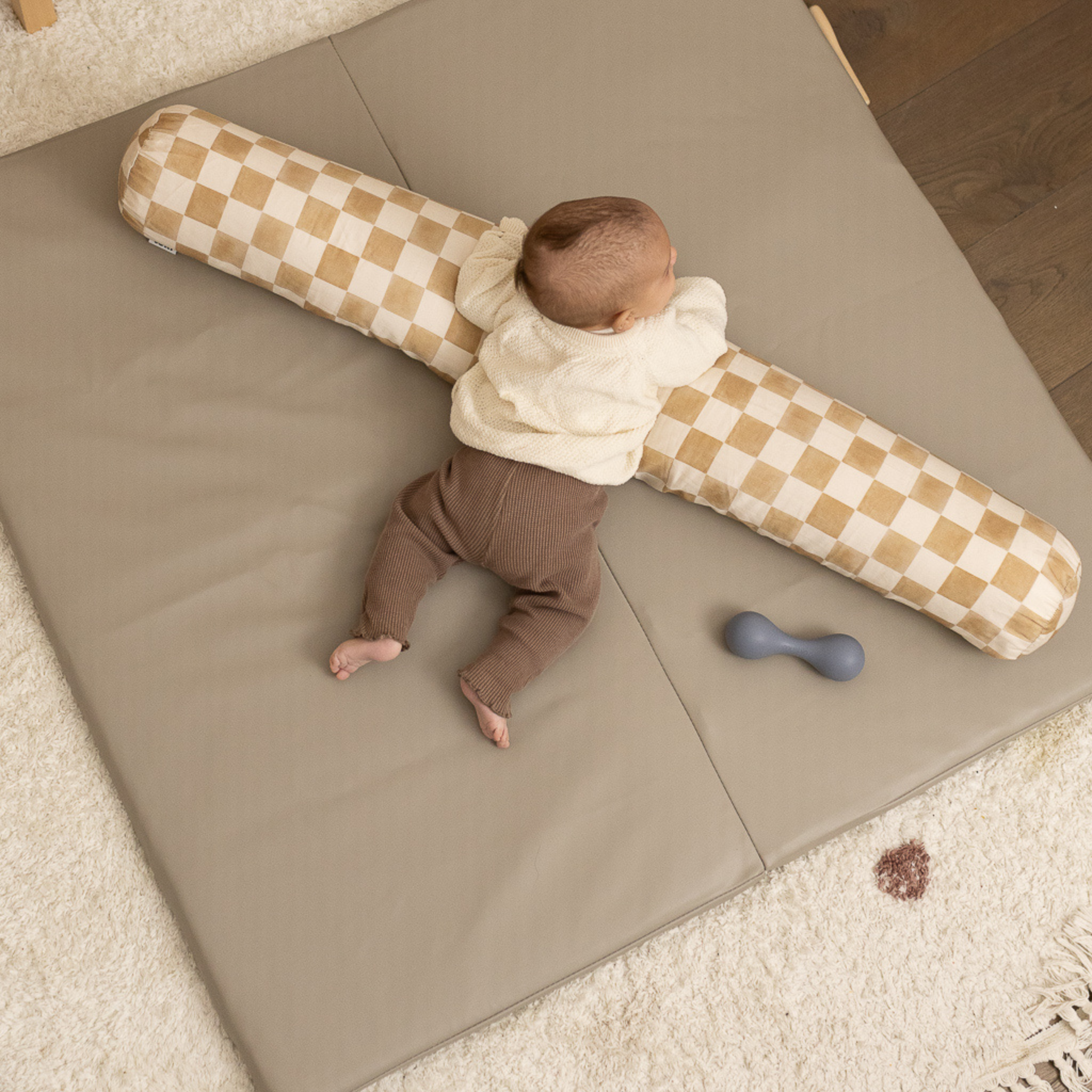 Checker Toffee Support Pillow A727118