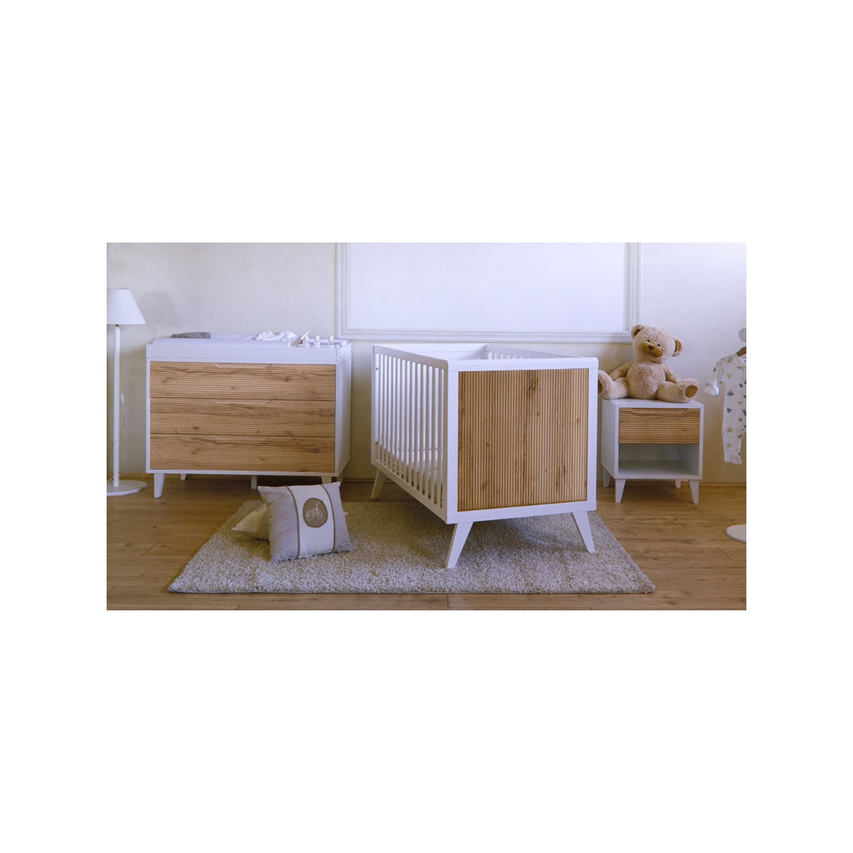 Caravaggio Nightstand Deluxe - White/Biscotti T347