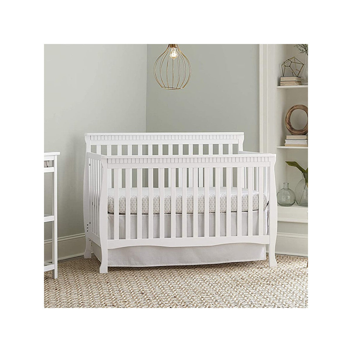 Convertible Crib in White L86015