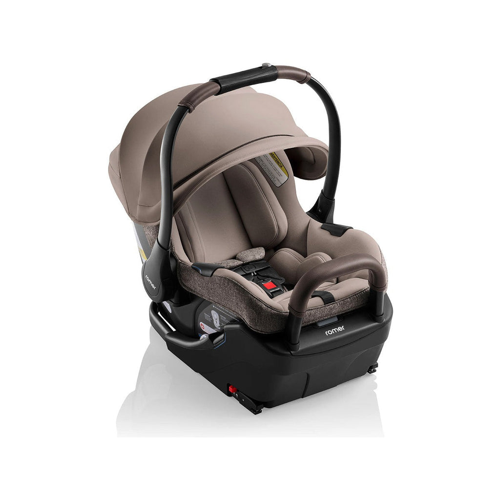 Infant Car Seat with Versa Base C880