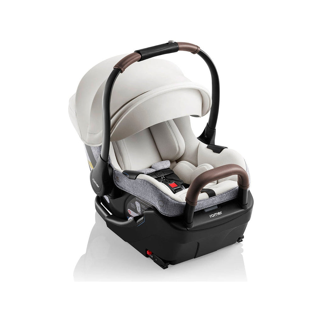 Infant Car Seat with Versa Base C880