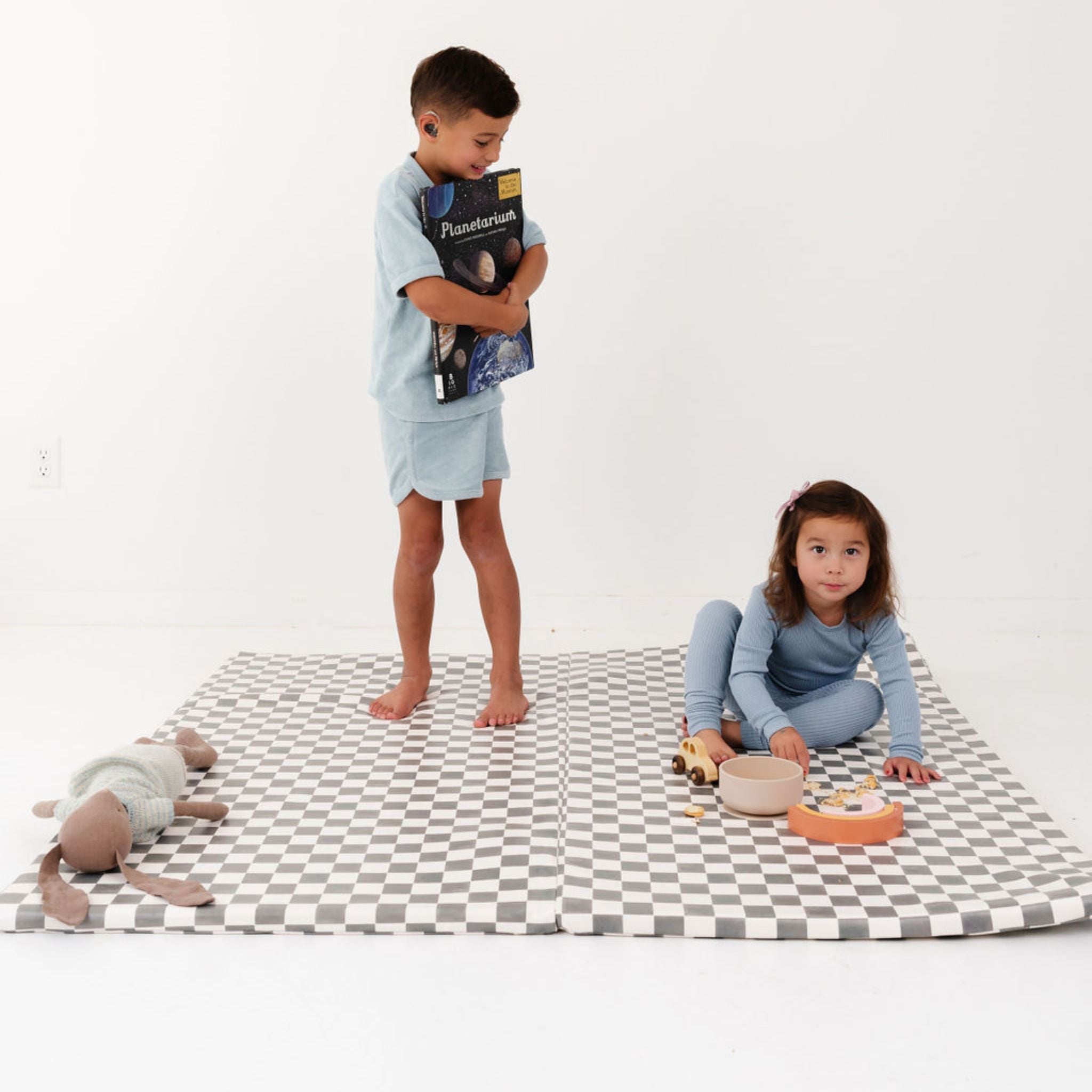 Vegan Leather Checker Mat Y119813