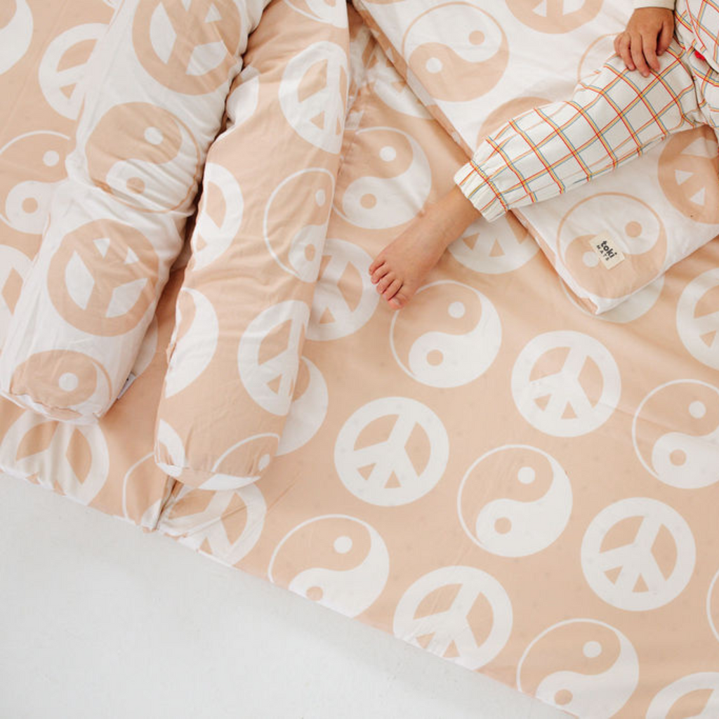 White Yin Yang Support Pillow J8841