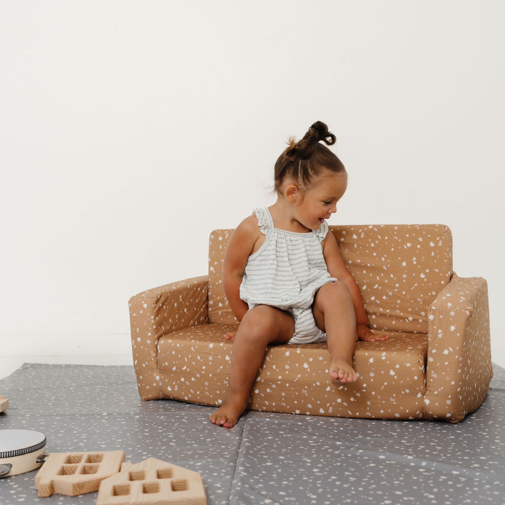 Terrazzo Clay Play Couch R816