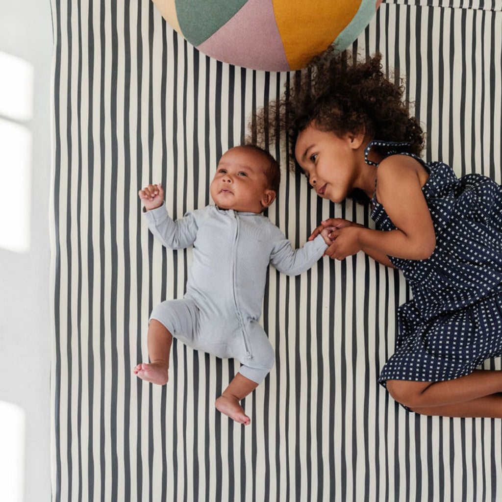Vegan Leather Mat with Bold Stripe H69011