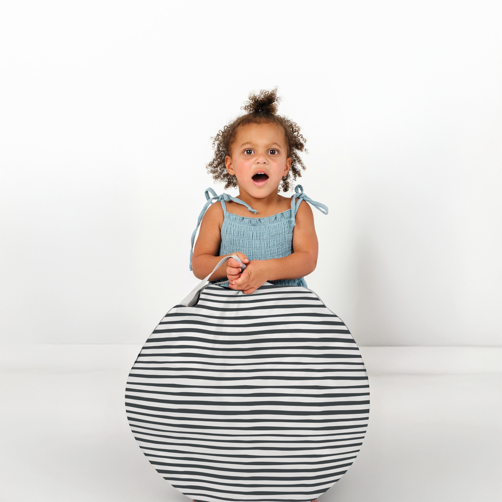 Kids Bold Stripe Play Tent X646