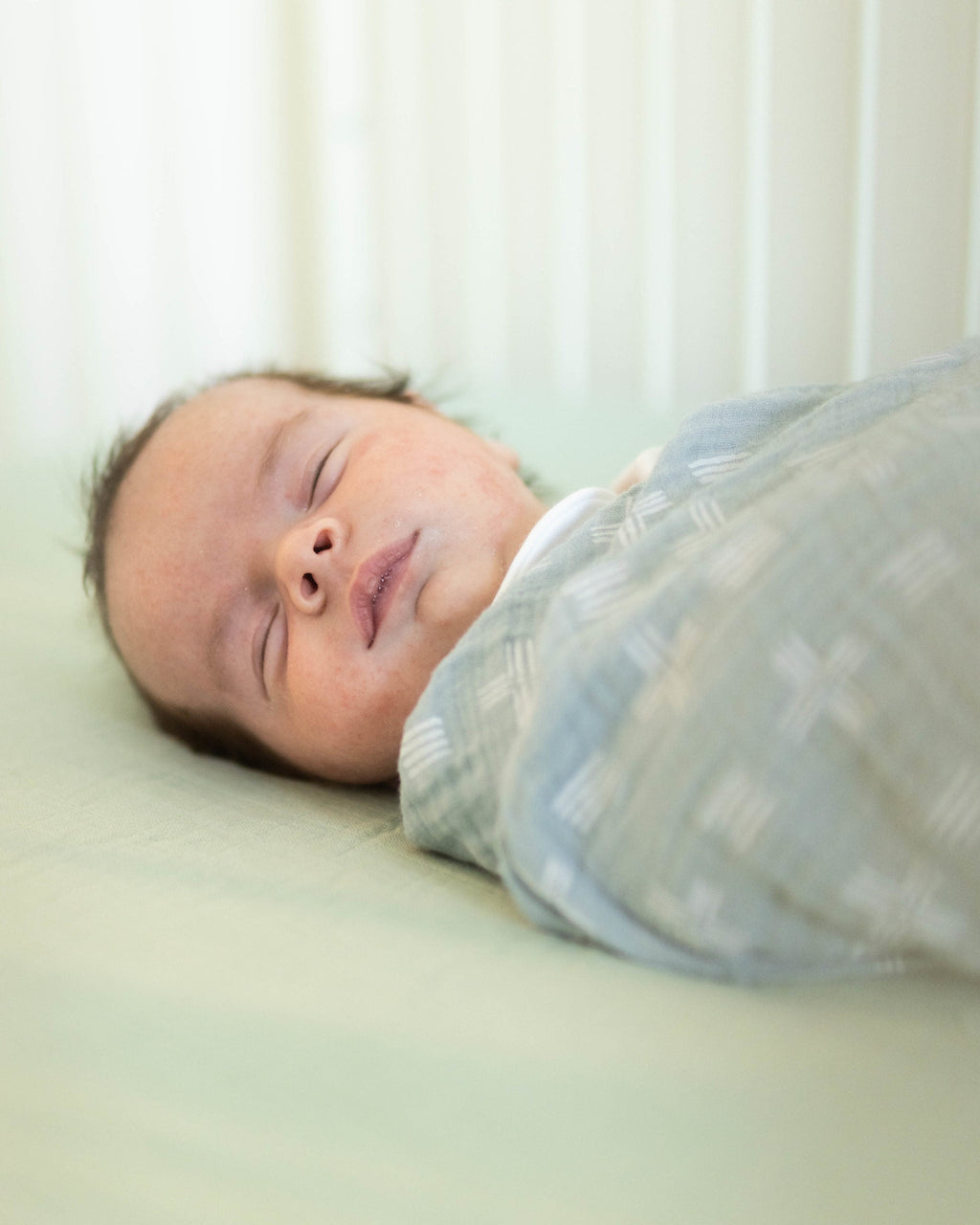 Muslin Fitted Crib Sheet O7258