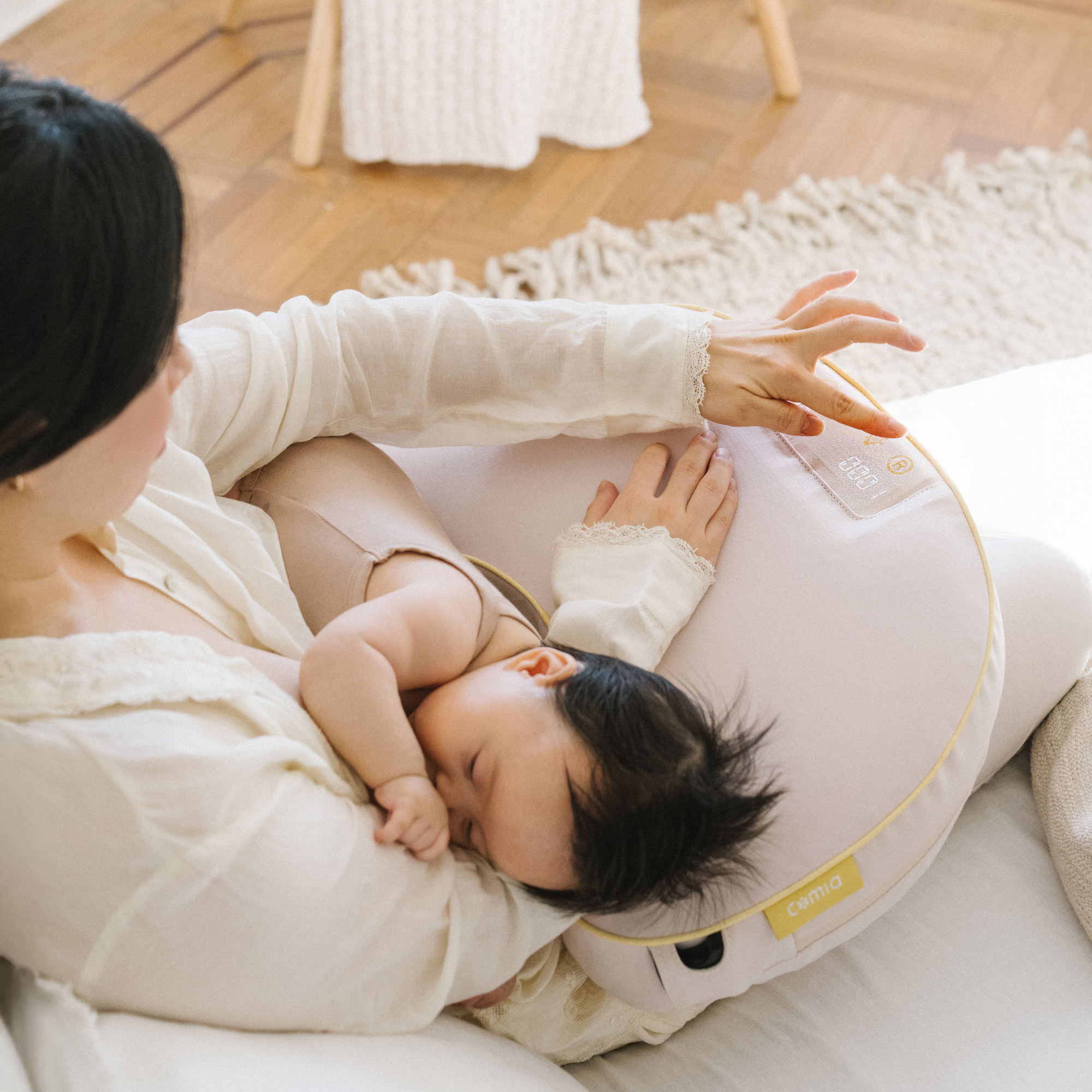 Smart Nursing Pillow M645343