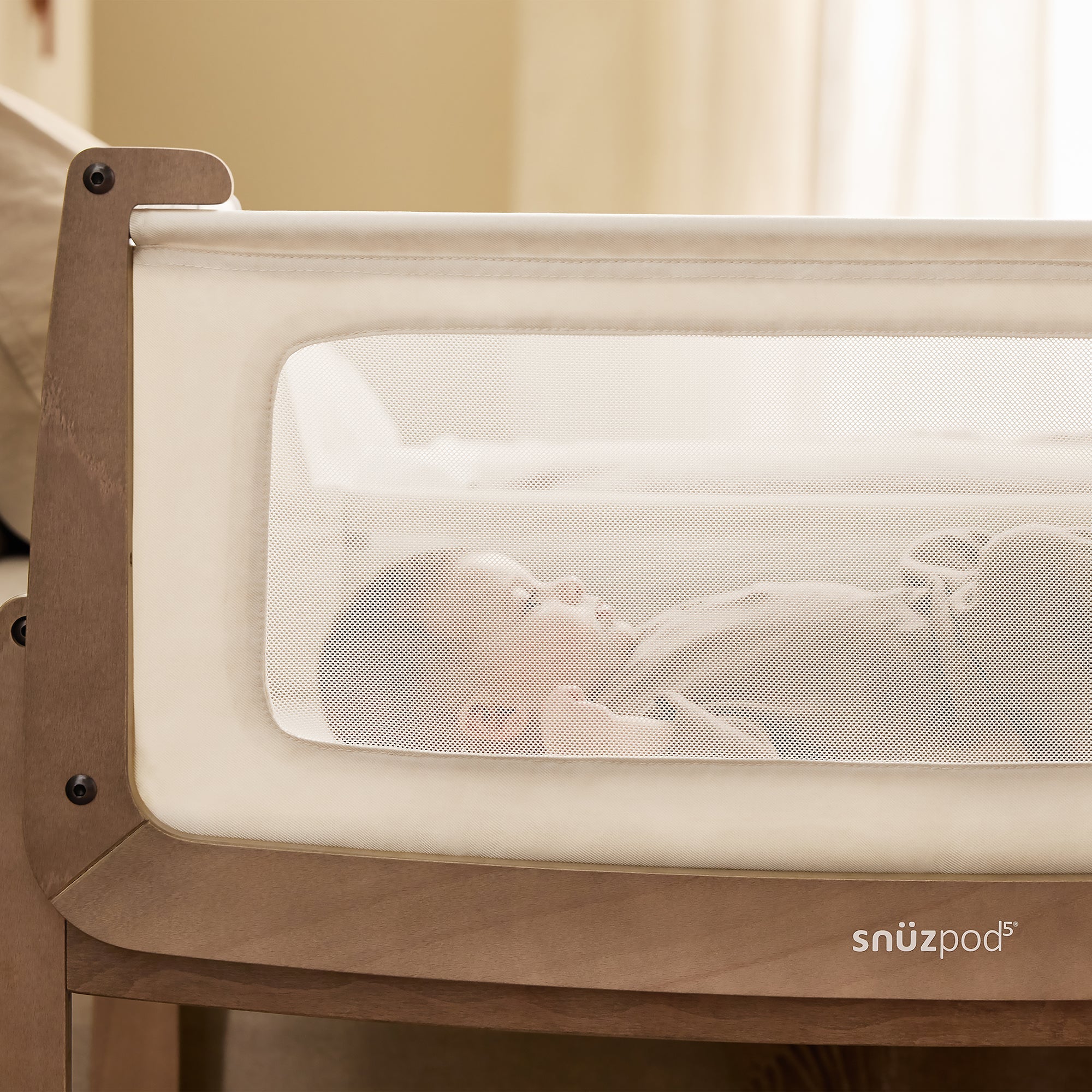 Bedside Bassinet - Walnut R9977
