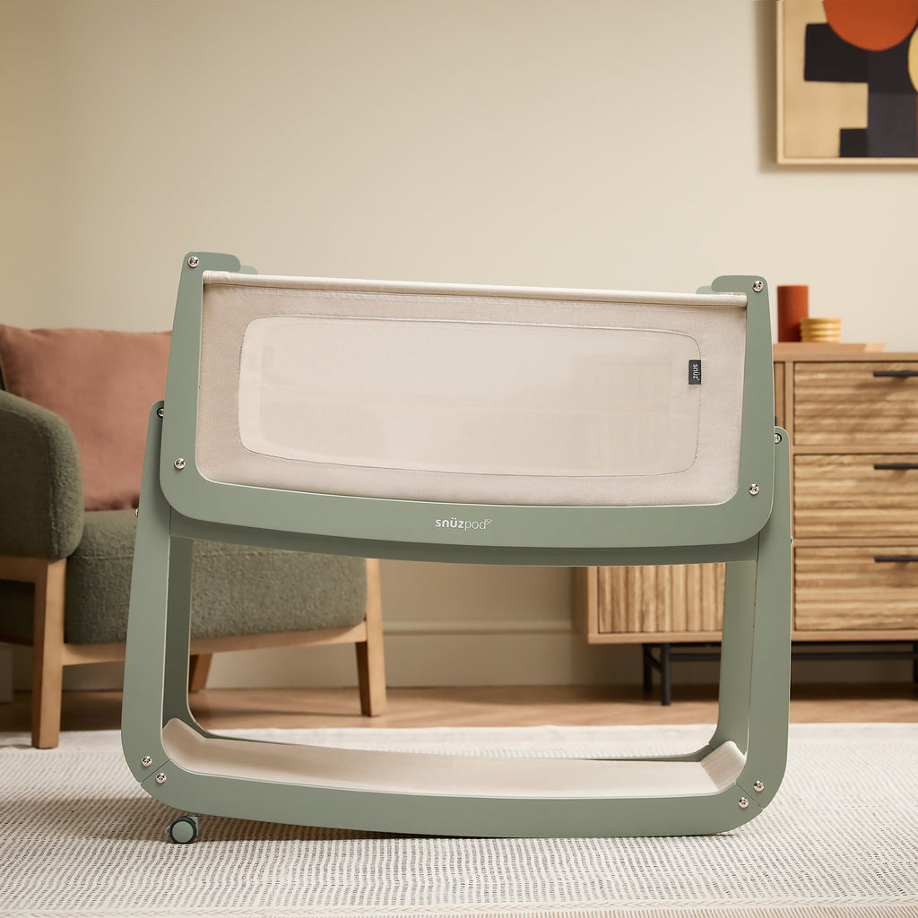Bedside Bassinet with Breathable Mesh Side Panel P326