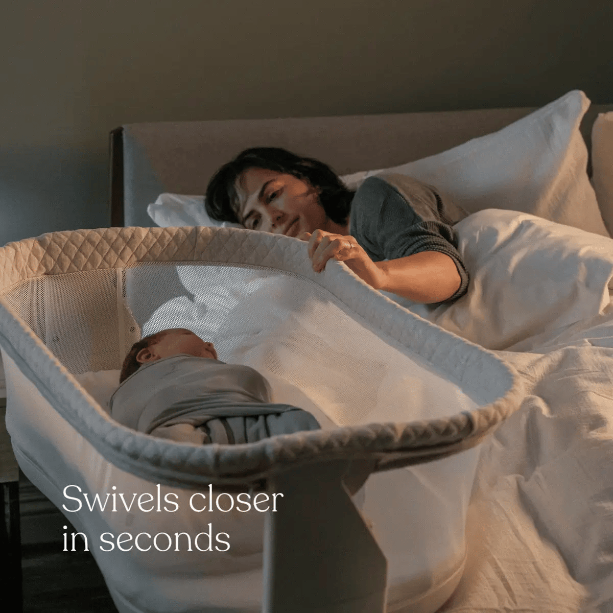 Swivel Sleeper with Breathable Pad B69809