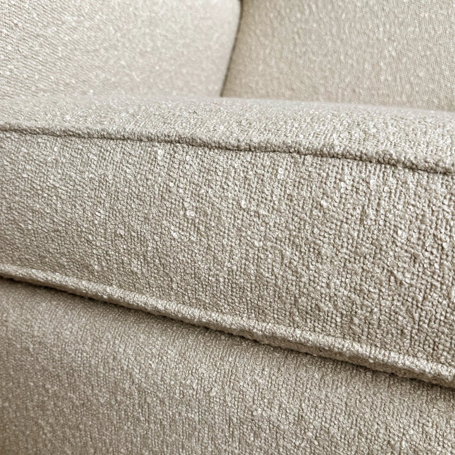 Standard Recliner L69669