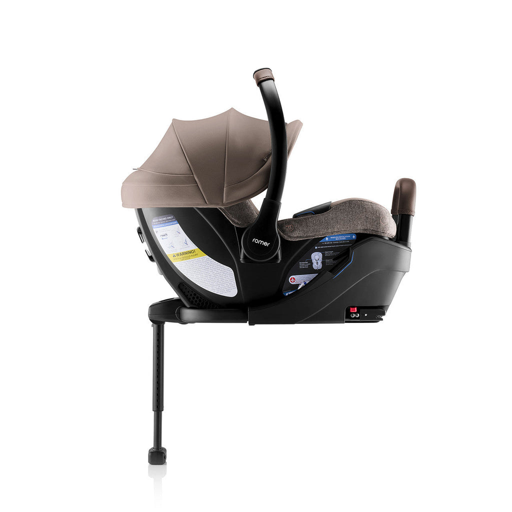 Infant Car Seat with Versa Base C880