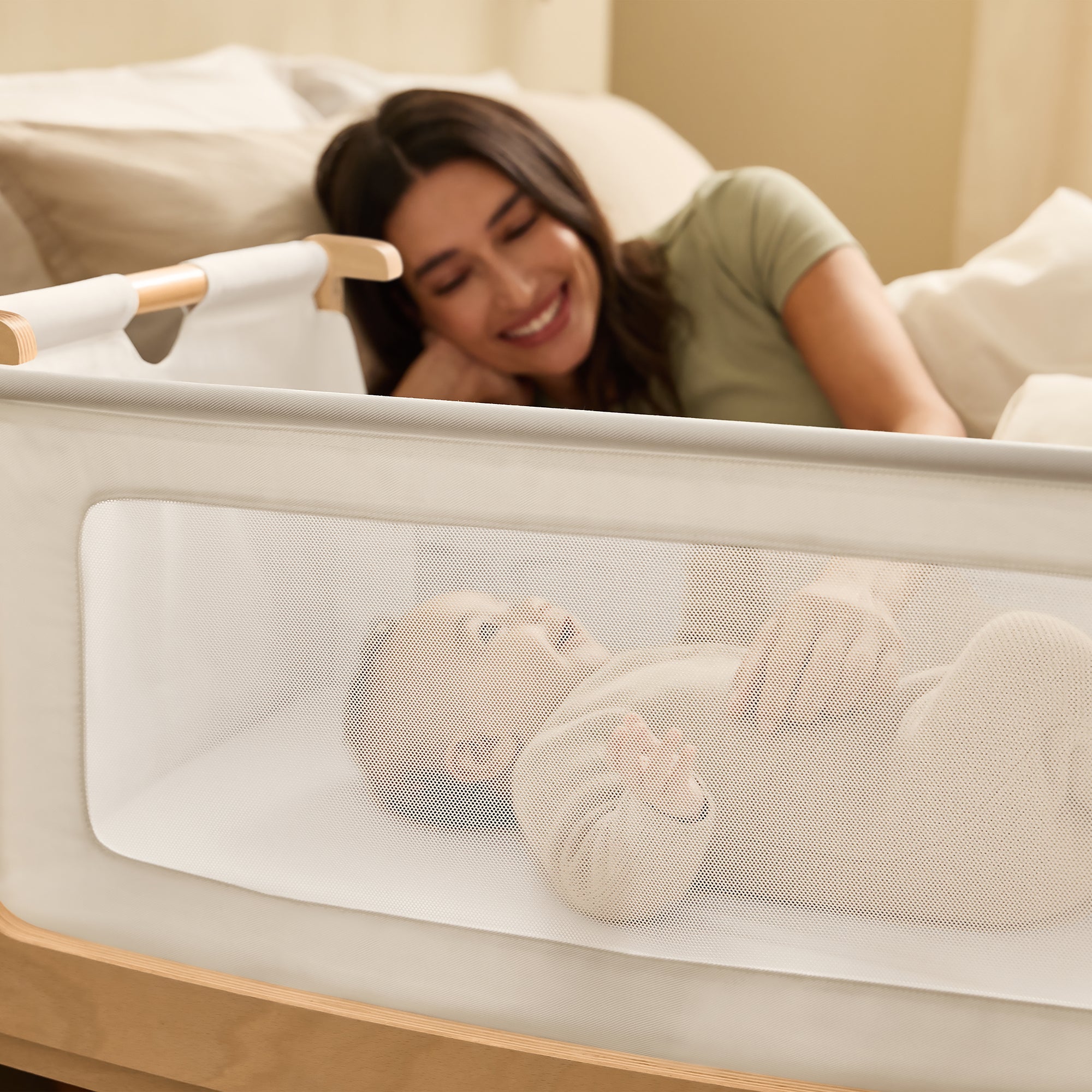 Bedside Bassinet - Natural U65416