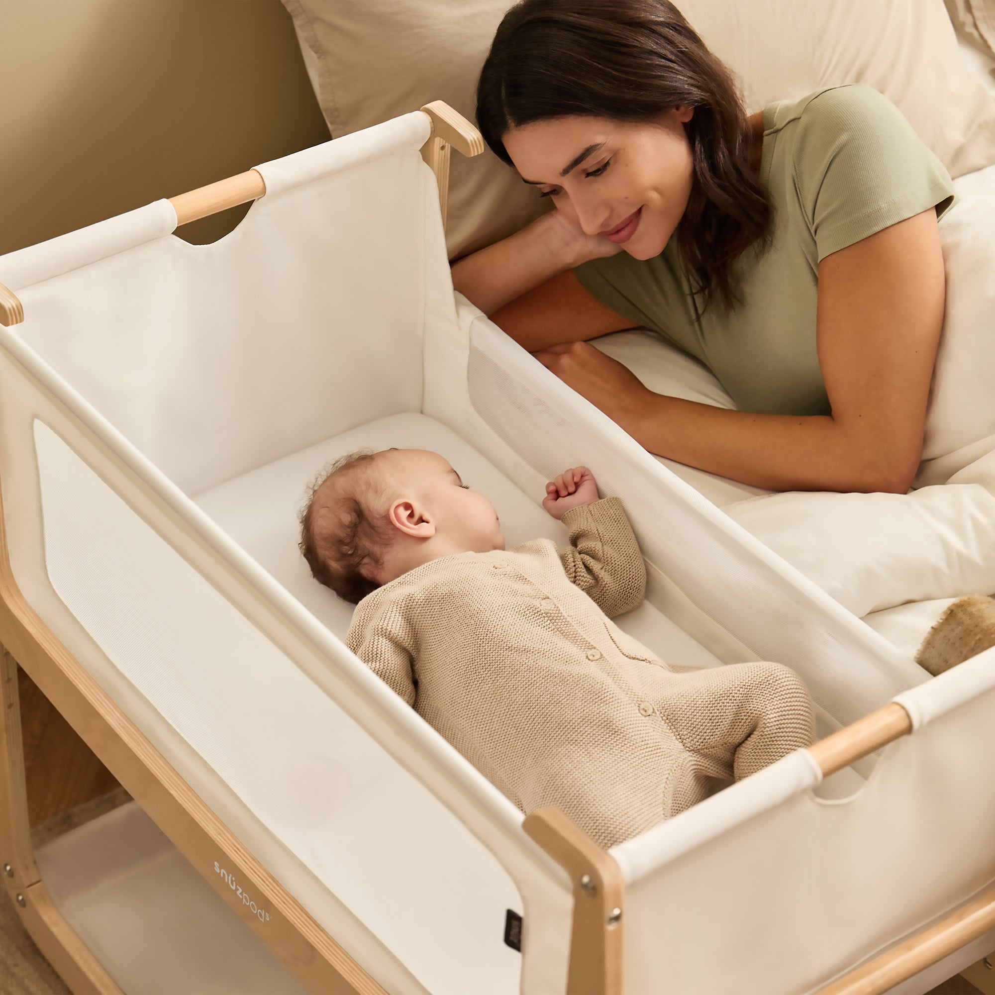Bedside Bassinet - Natural U65416