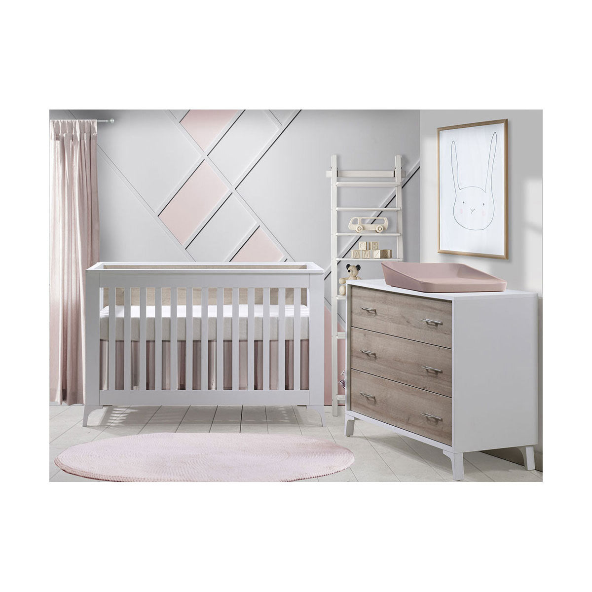 Convertible Crib and 3 Drawer Dresser Set O840