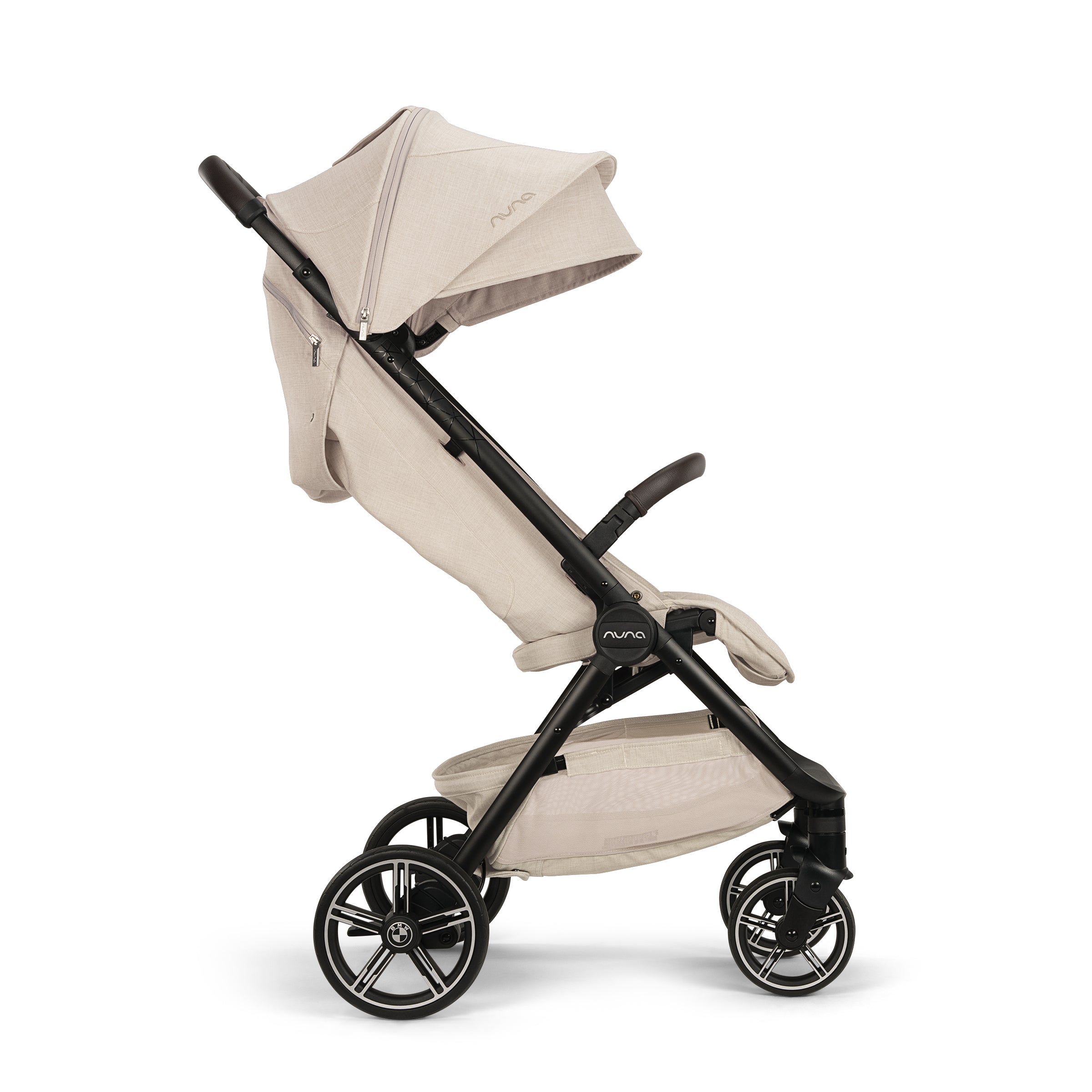 BMW Collection TRVL LX stroller in Mica T685