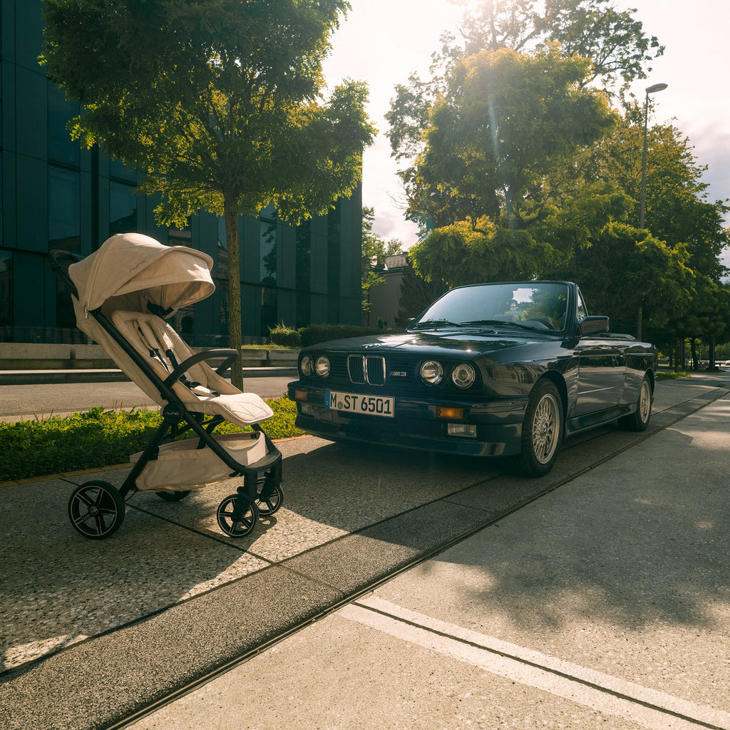 BMW Collection TRVL LX stroller in Mica T685